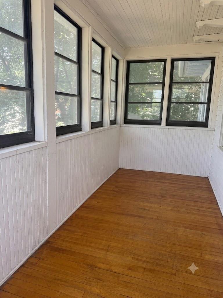 1033 Grand Avenue Property Photo 13