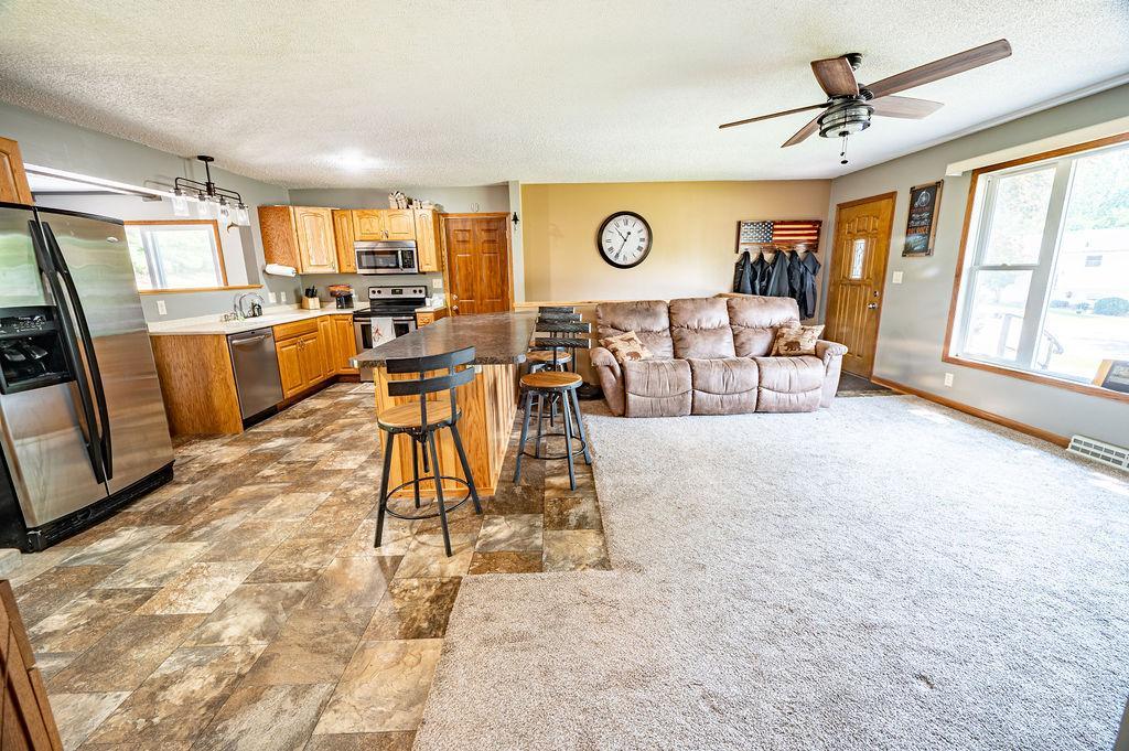 288 E Summit Avenue Property Photo 4