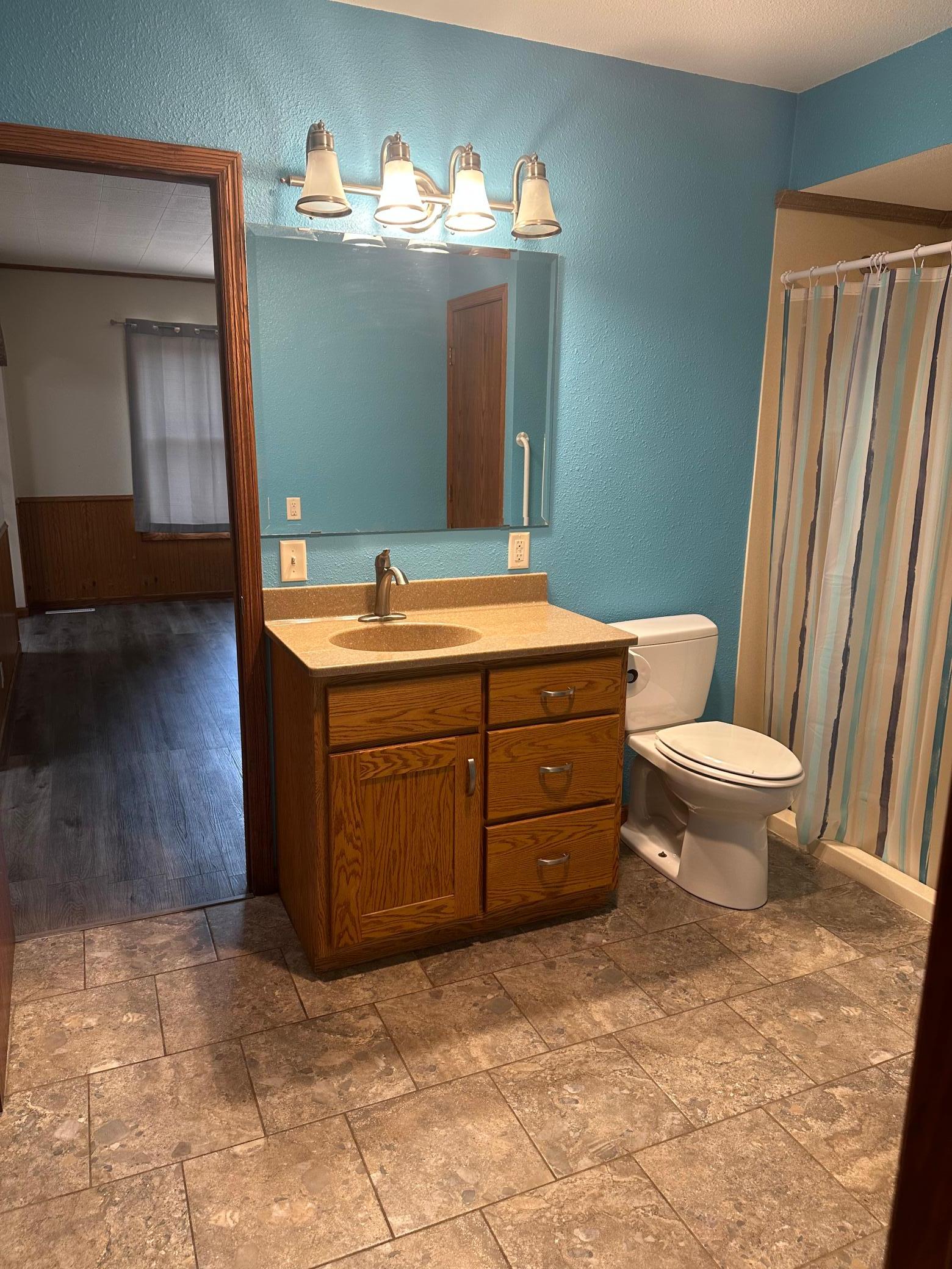 523 Davis Avenue Property Photo 11