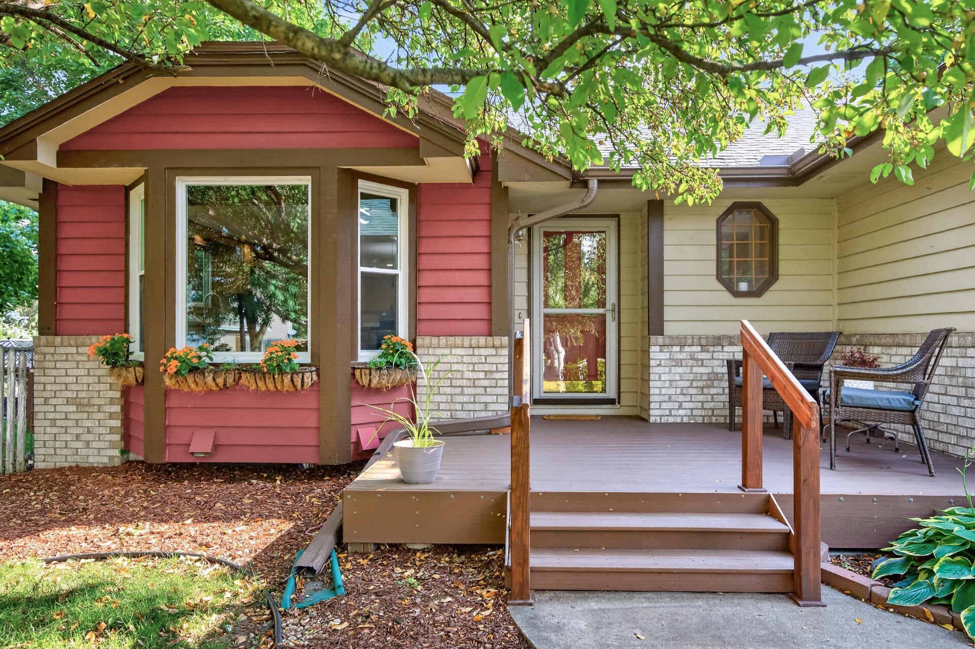 12347 Zea Street Nw Property Photo 3