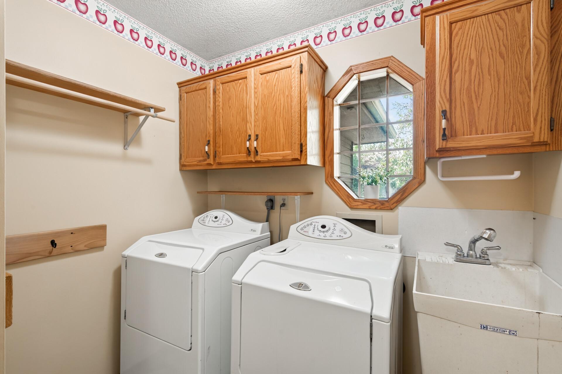 12347 Zea Street Nw Property Photo 23