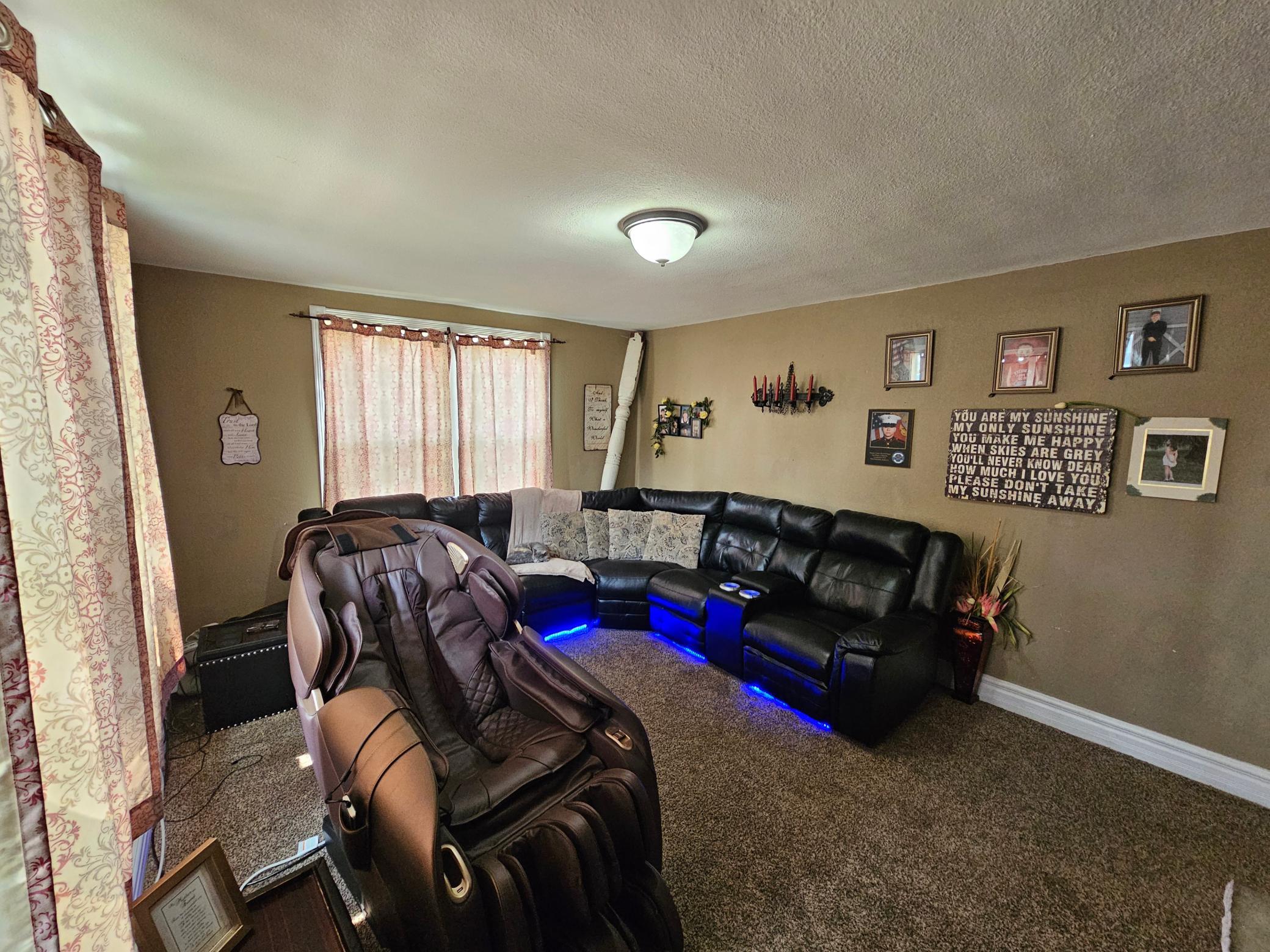 107 2nd Avenue E Property Photo 10