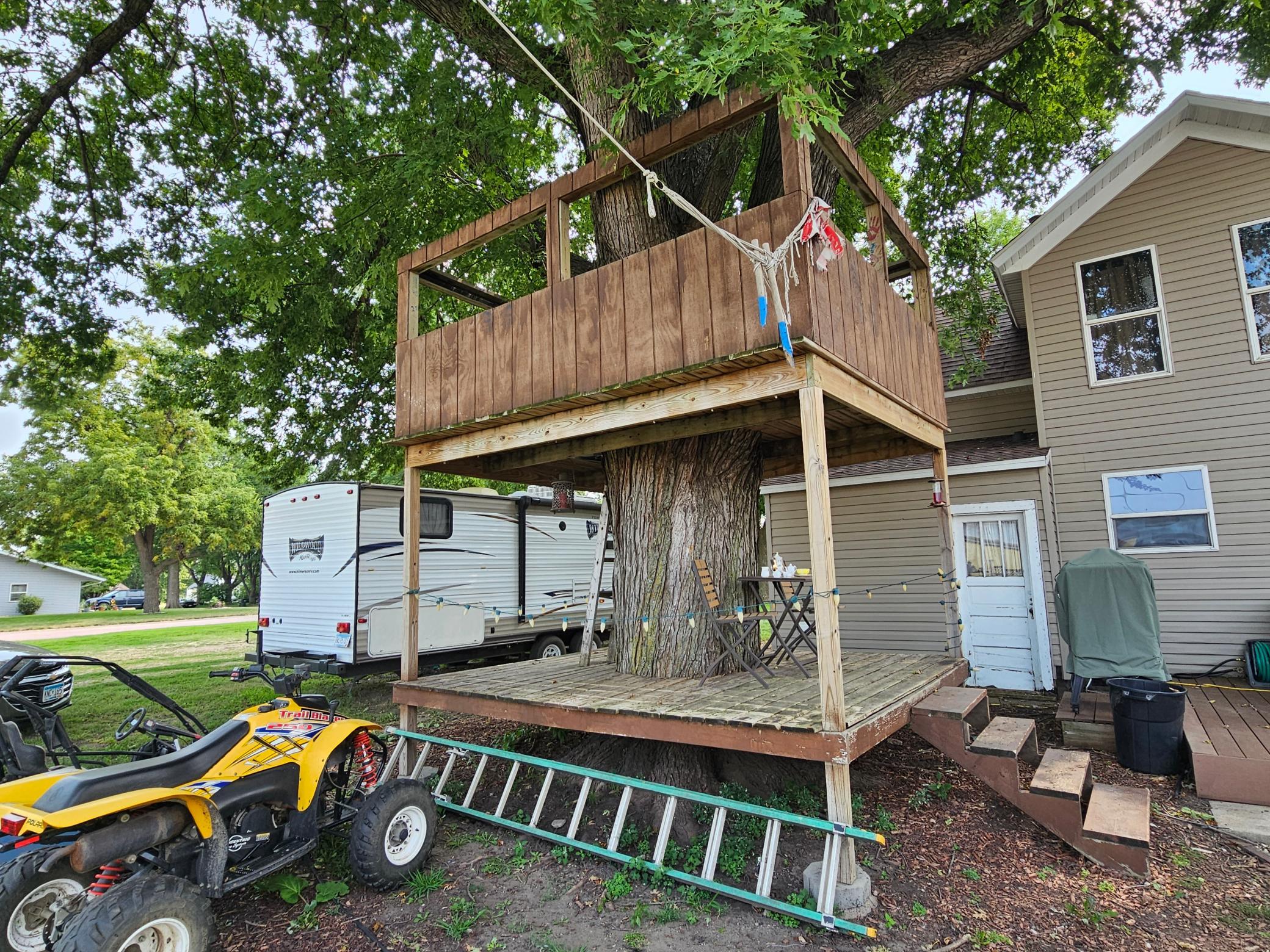 107 2nd Avenue E Property Photo 29