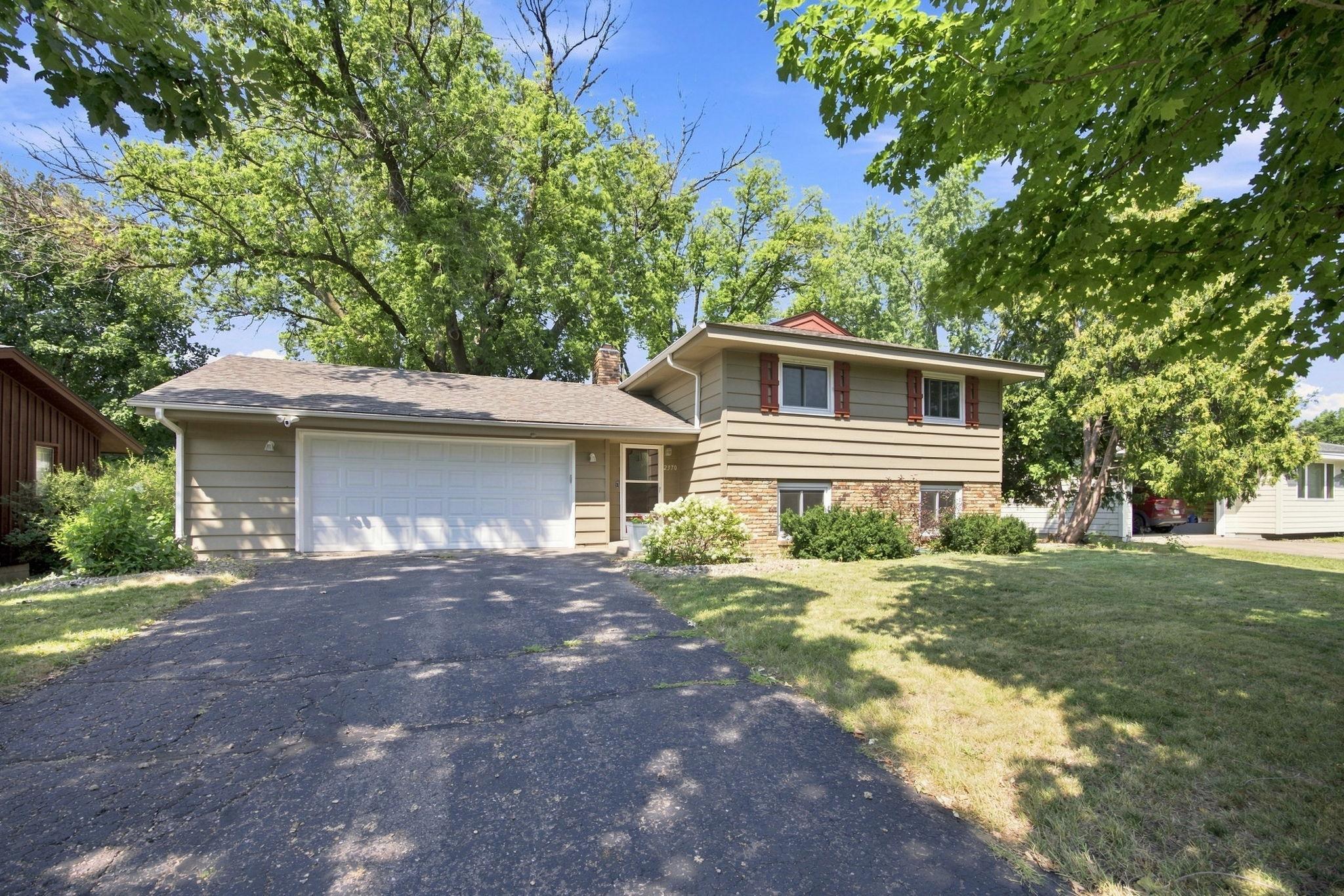 2370 Pleasant View Drive Property Photo 1