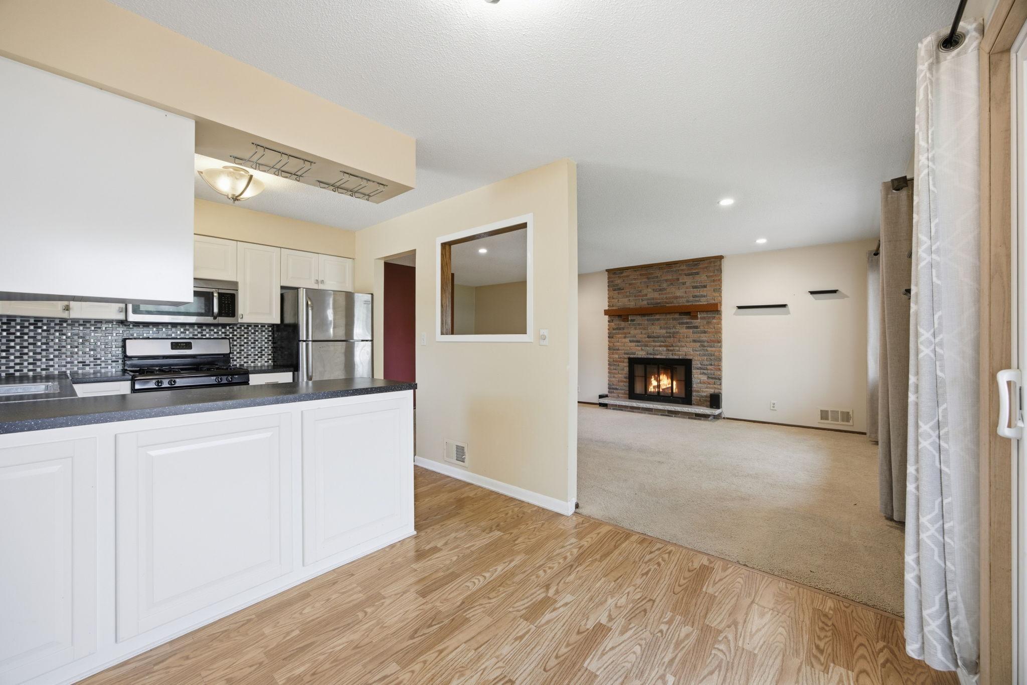 2370 Pleasant View Drive Property Photo 7