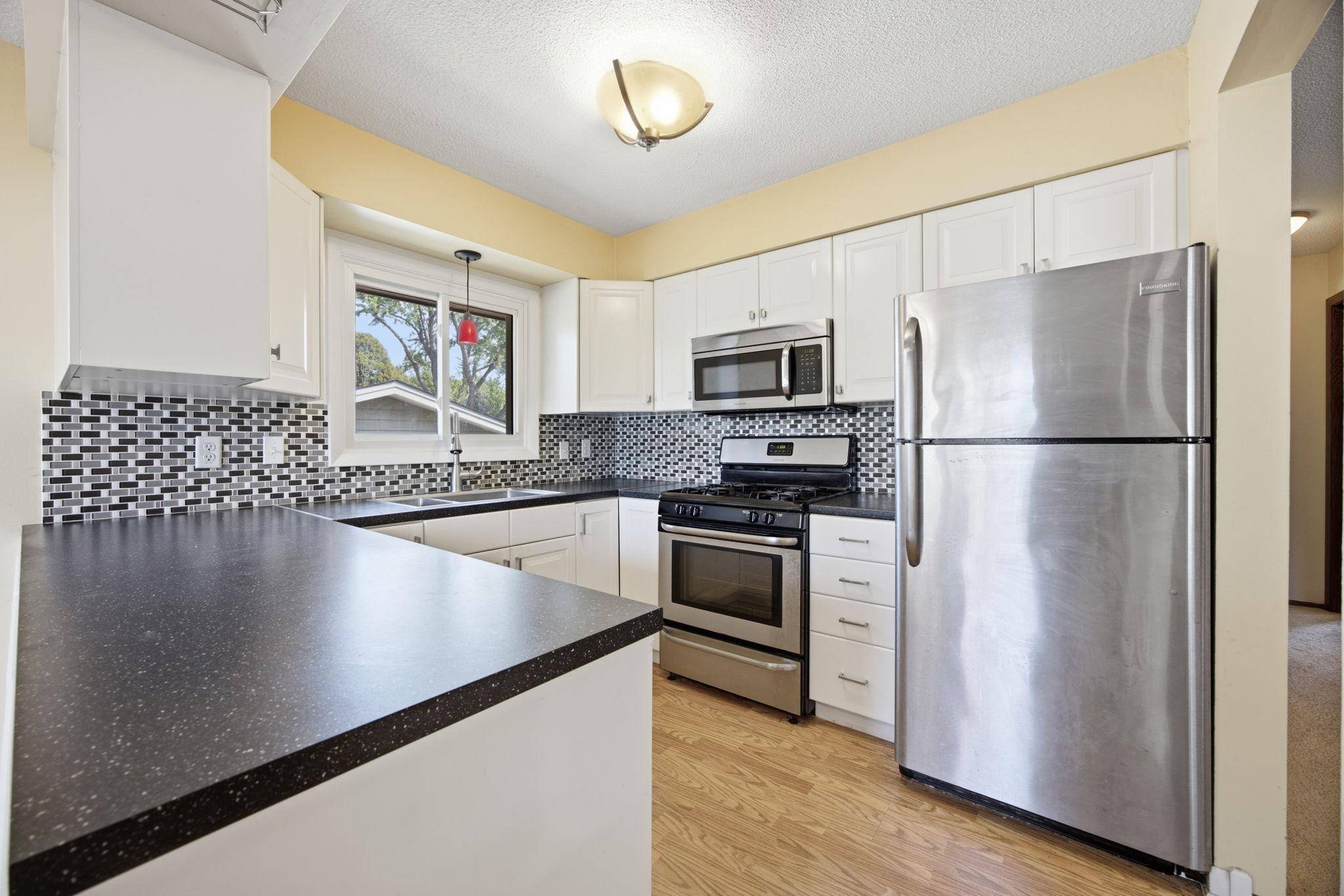 2370 Pleasant View Drive Property Photo 8