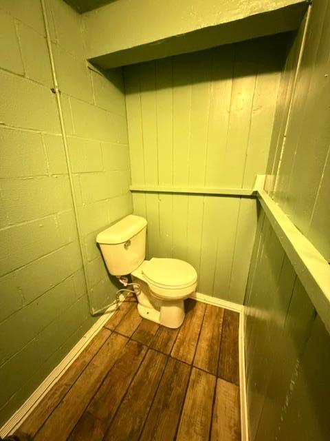 618 N Miller Avenue Property Photo 16