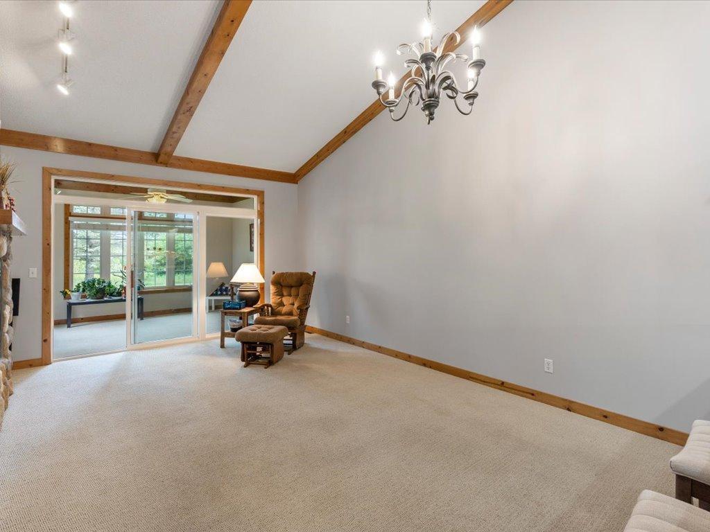 4612 Hemlock Lane Property Photo 11