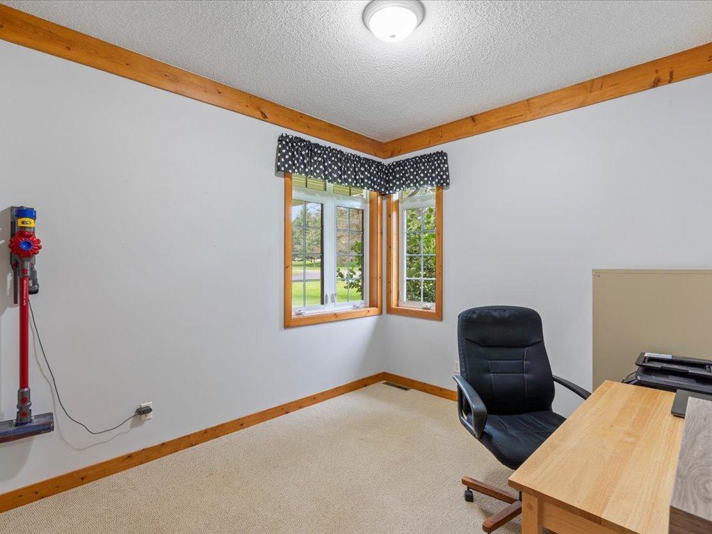 4612 Hemlock Lane Property Photo 14