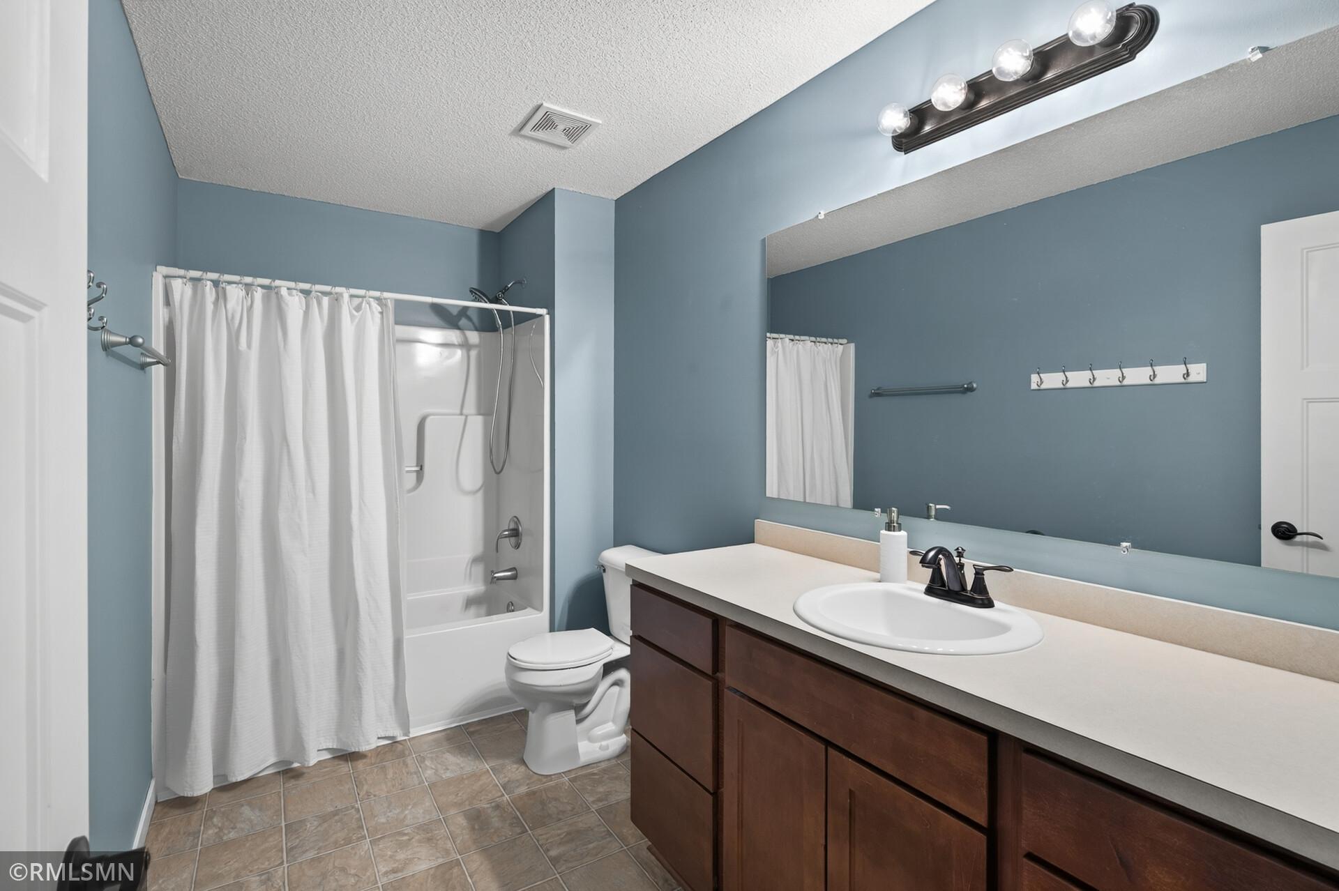 1289 County Road D Circle E A Property Photo 20