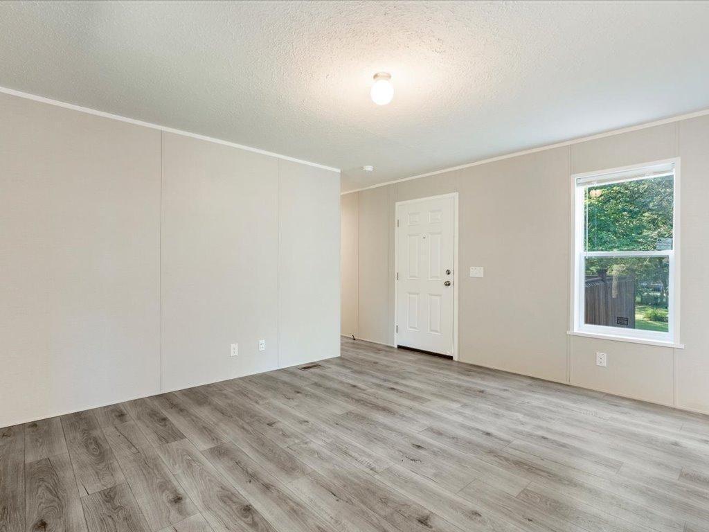 37471 Deer Ridge Drive Property Photo 3