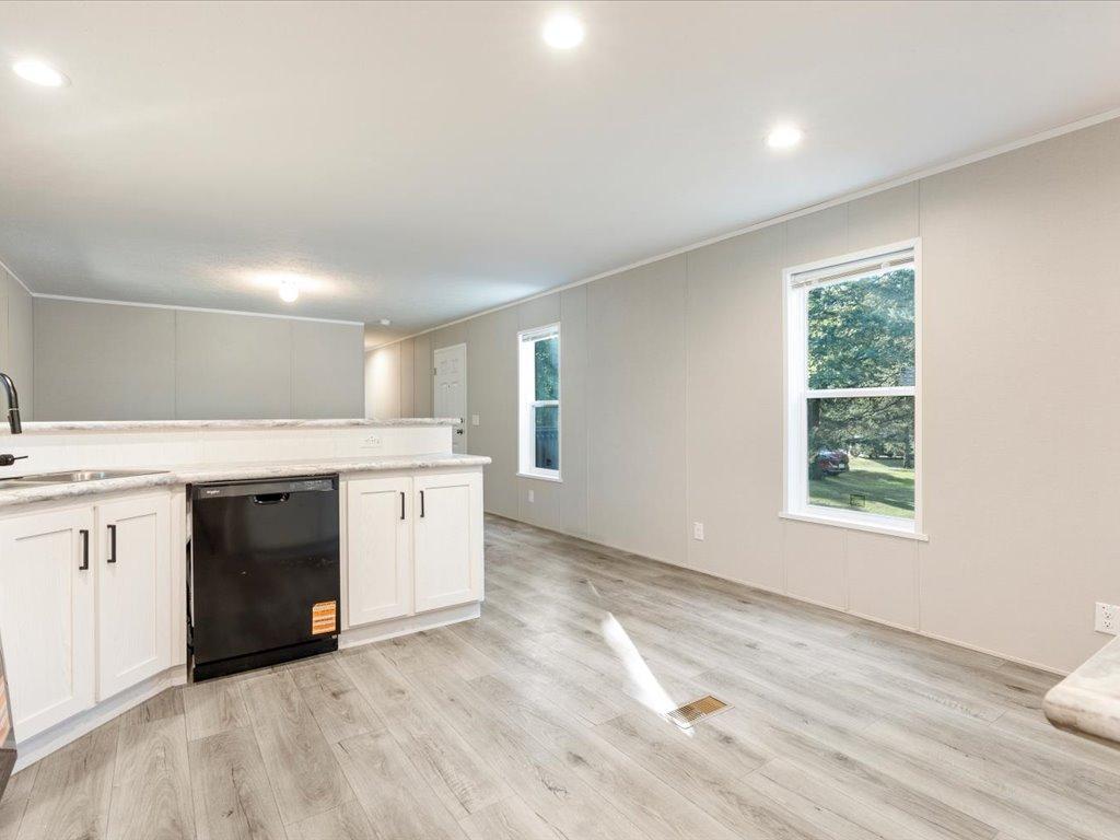 37471 Deer Ridge Drive Property Photo 6