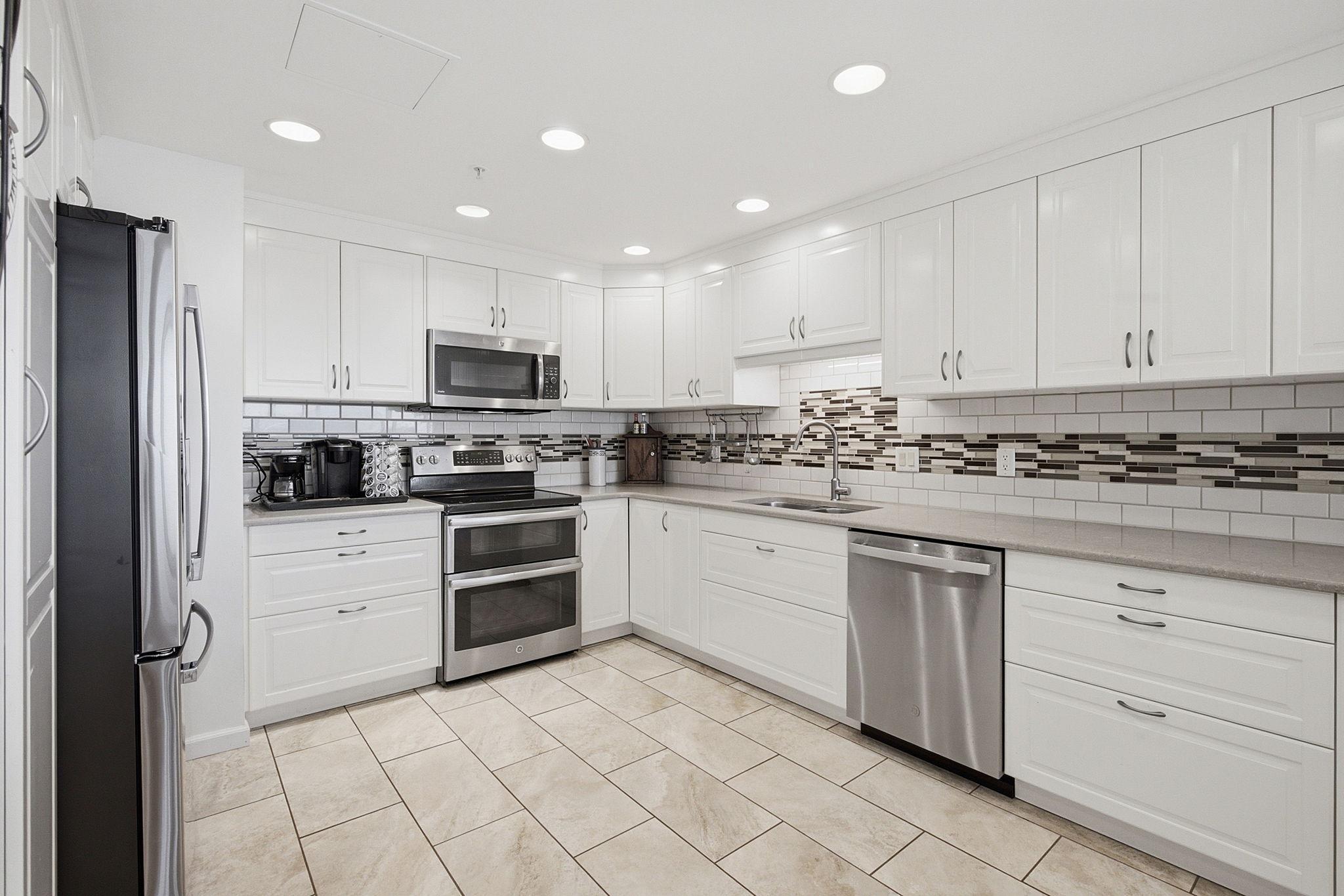 168 6th Street E 3101 Property Photo 13