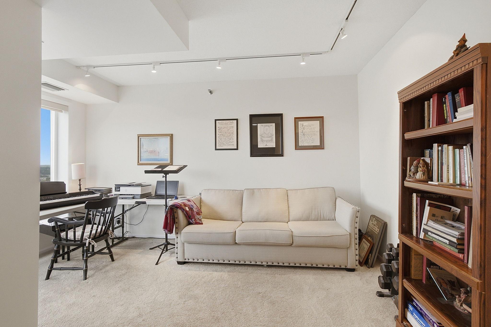 168 6th Street E 3101 Property Photo 34