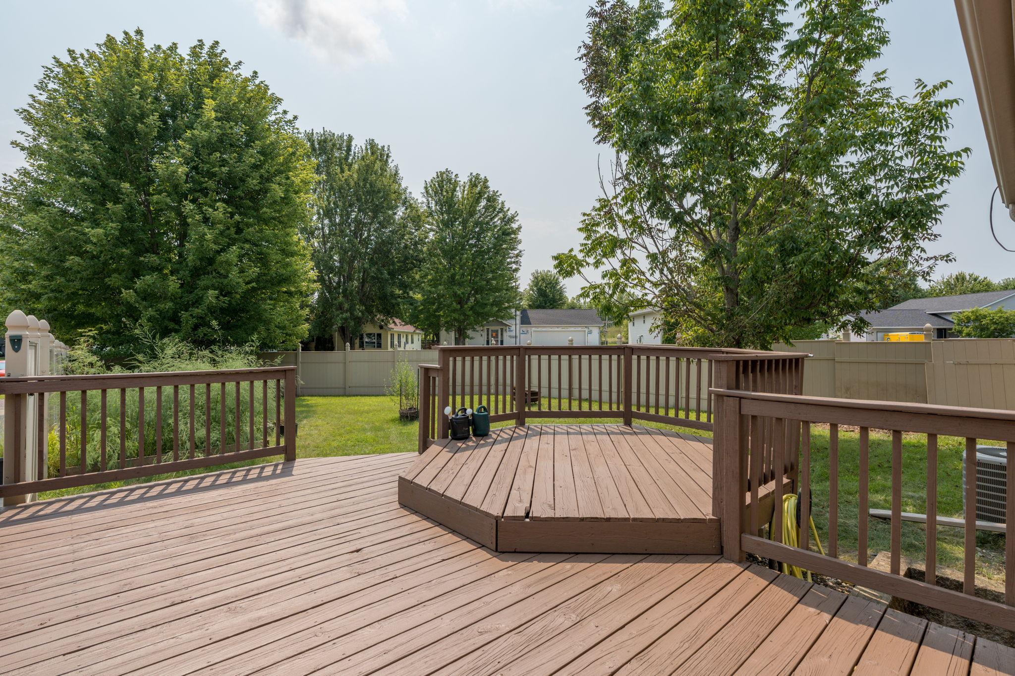 1114 Engesser Lane Property Photo 12