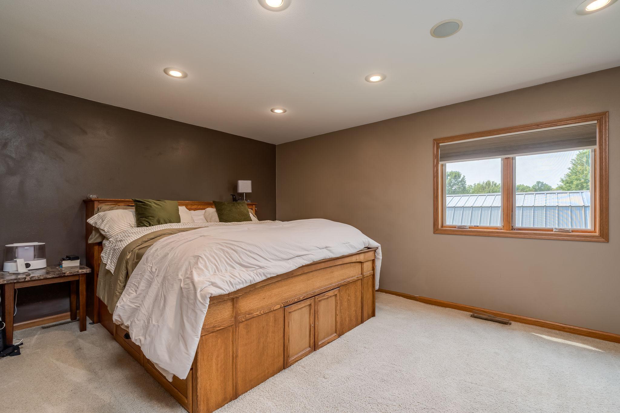 1114 Engesser Lane Property Photo 14