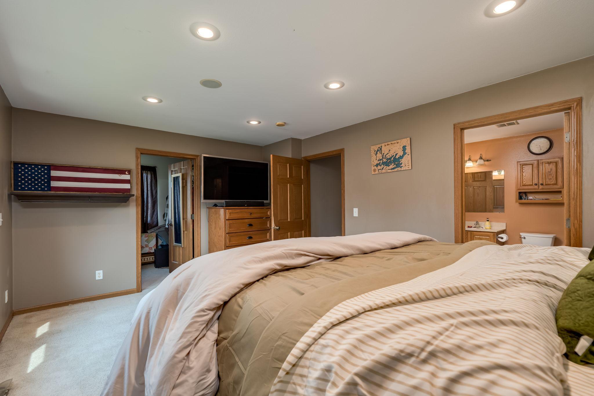 1114 Engesser Lane Property Photo 15