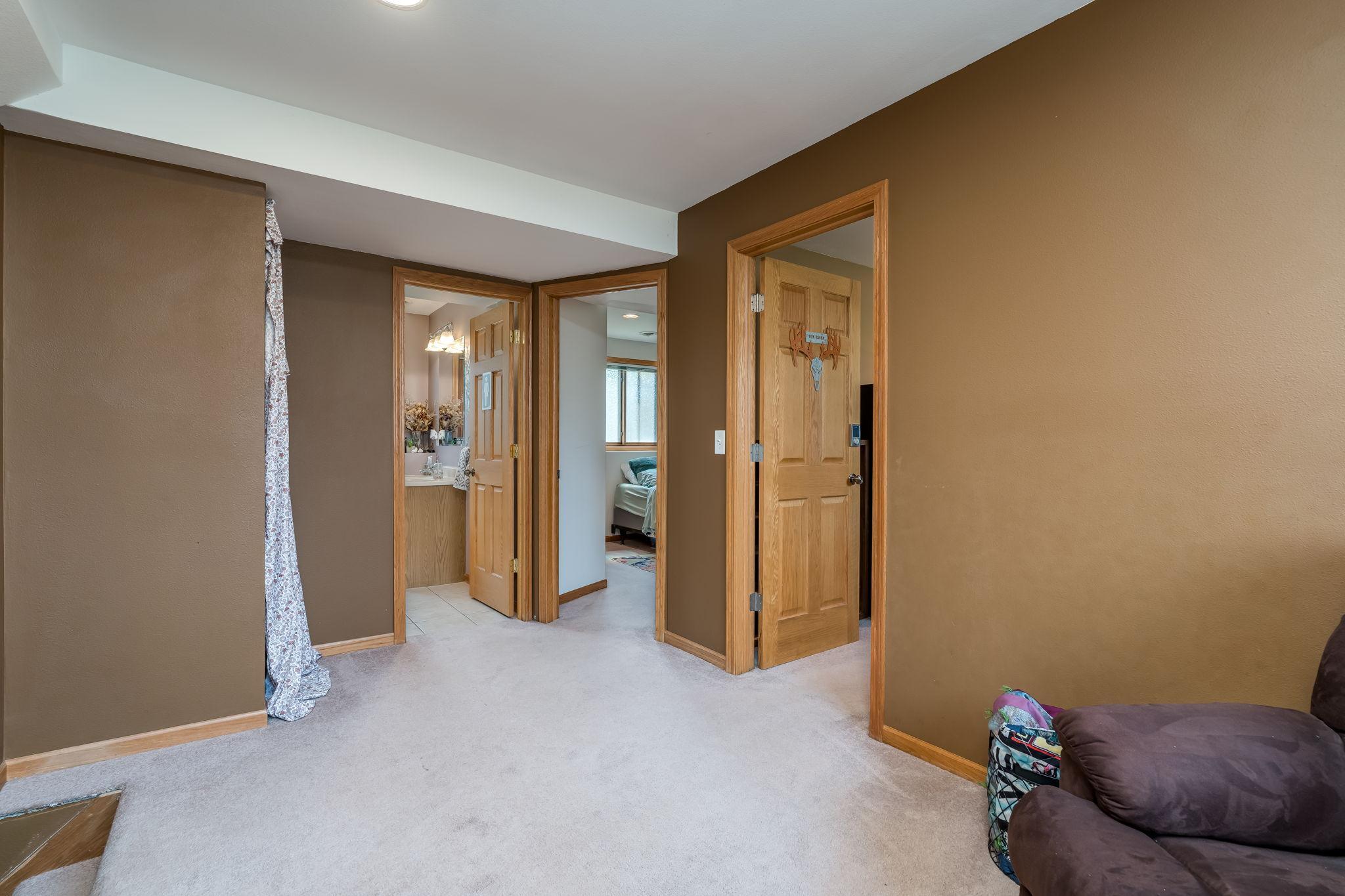 1114 Engesser Lane Property Photo 21