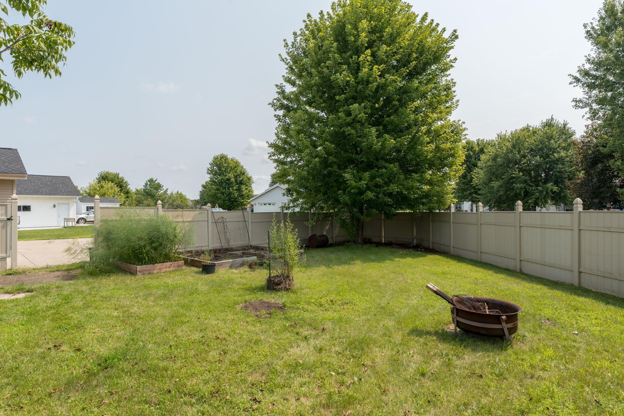 1114 Engesser Lane Property Photo 40