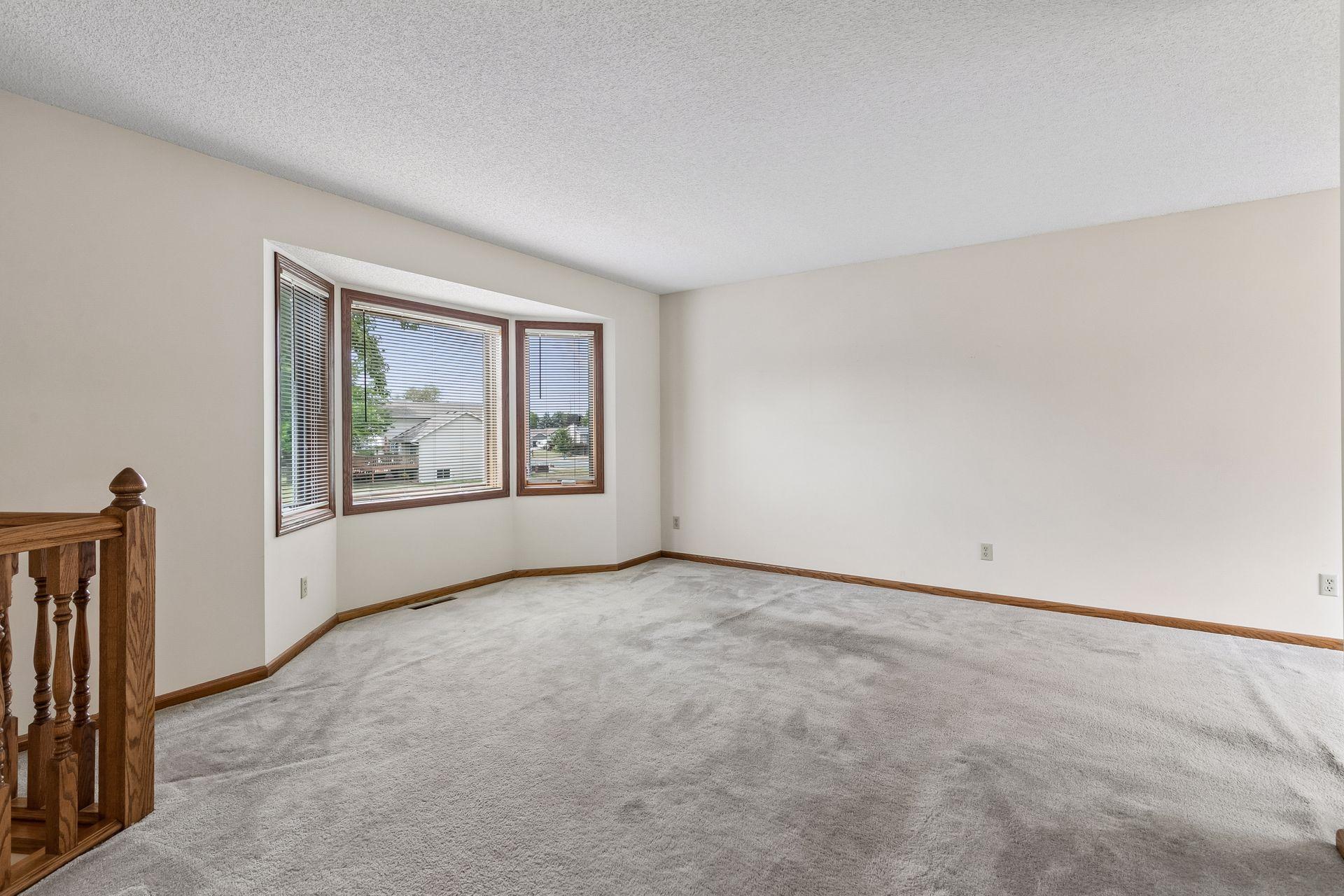972 Pointe Way Property Photo 3