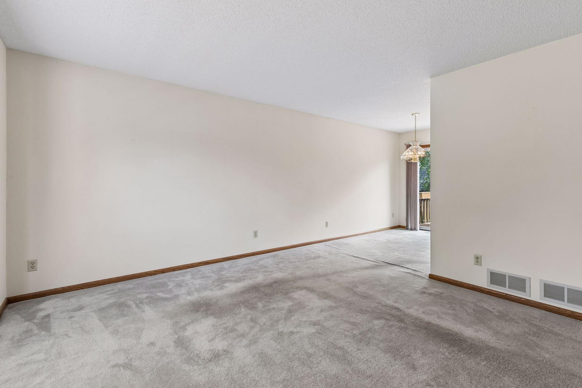 972 Pointe Way Property Photo 13