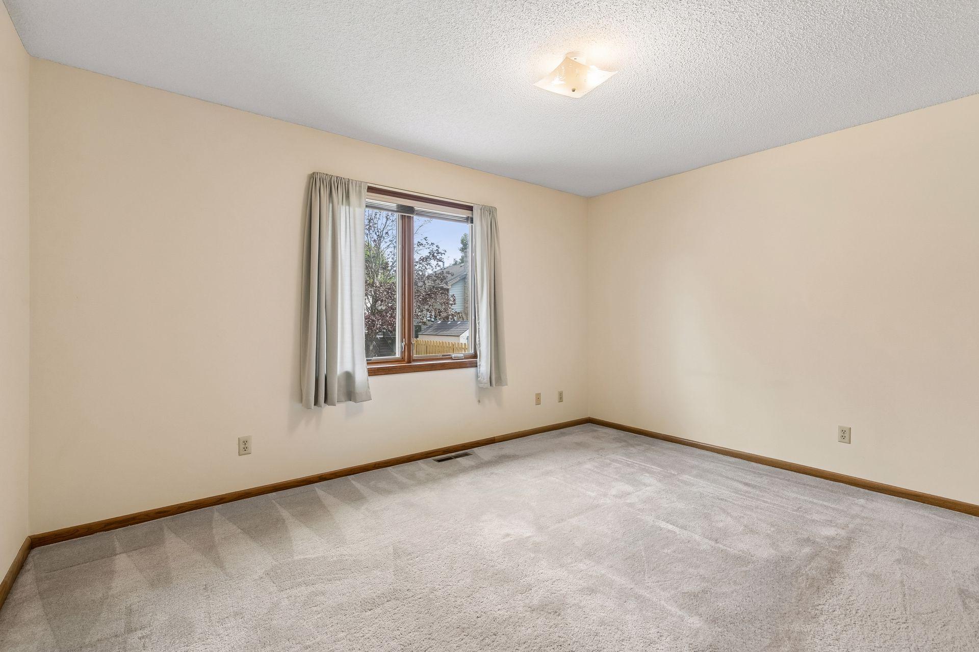 972 Pointe Way Property Photo 15