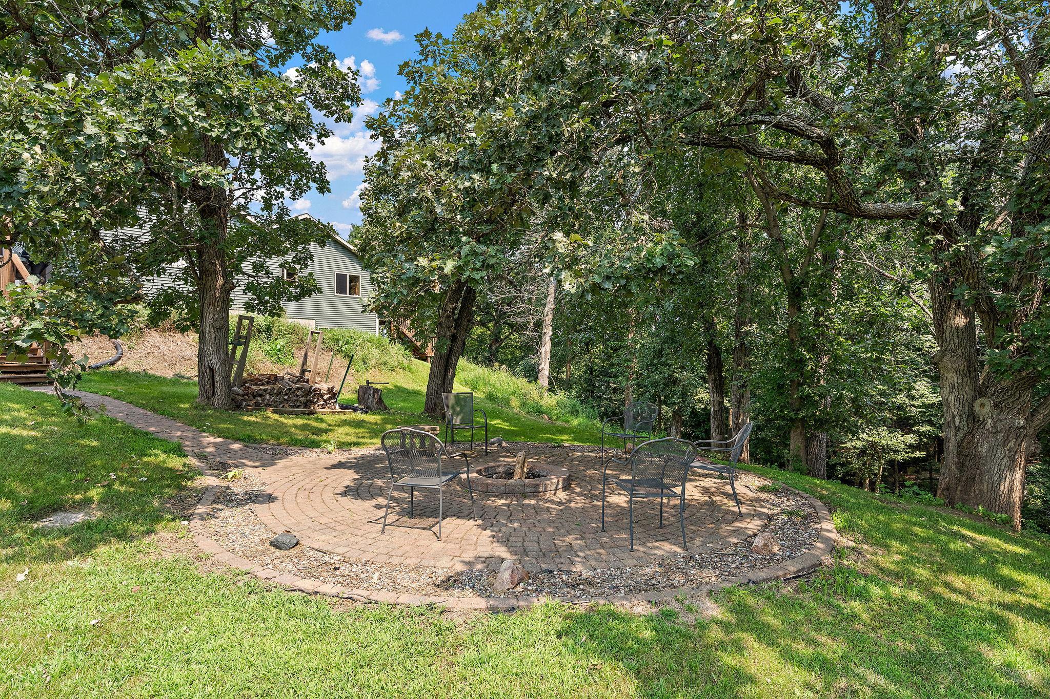 2823 Dunlap Lane Se Property Photo 3