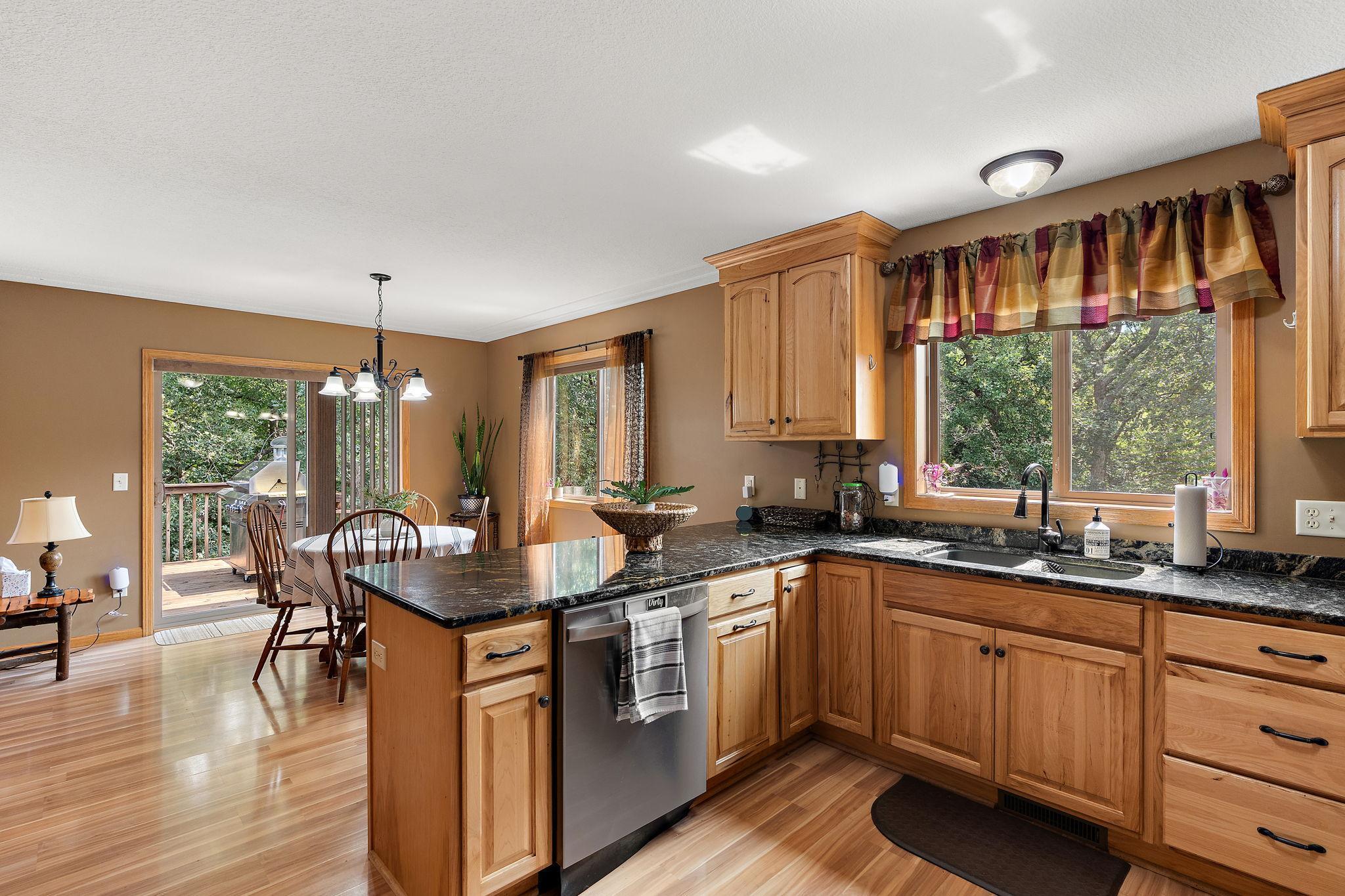 2823 Dunlap Lane Se Property Photo 10