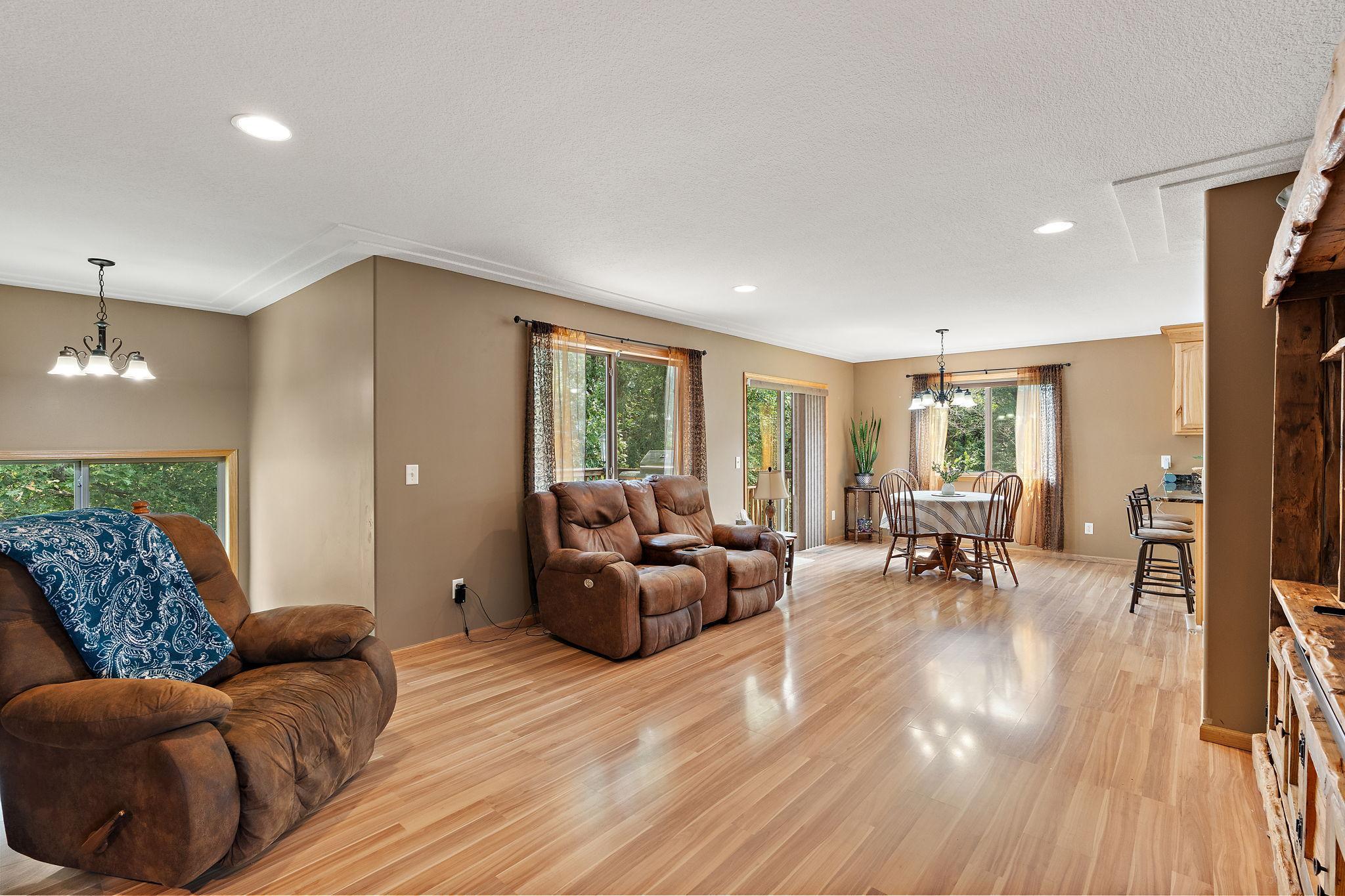 2823 Dunlap Lane Se Property Photo 16
