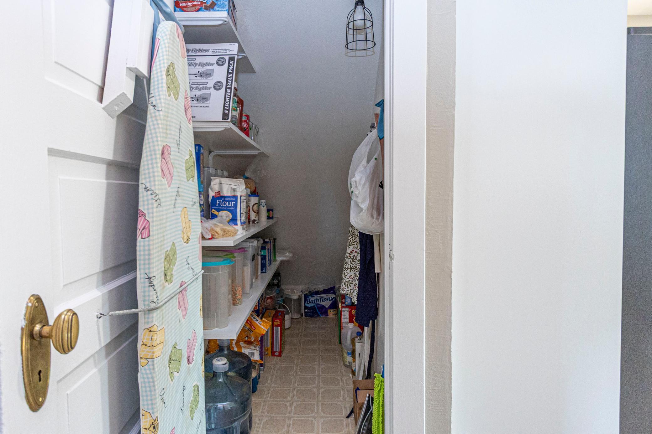619 Railroad Street Property Photo 14