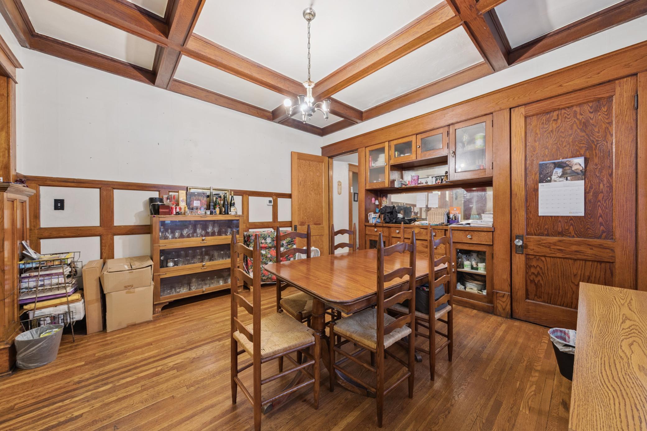 652 Dayton Avenue Property Photo 4