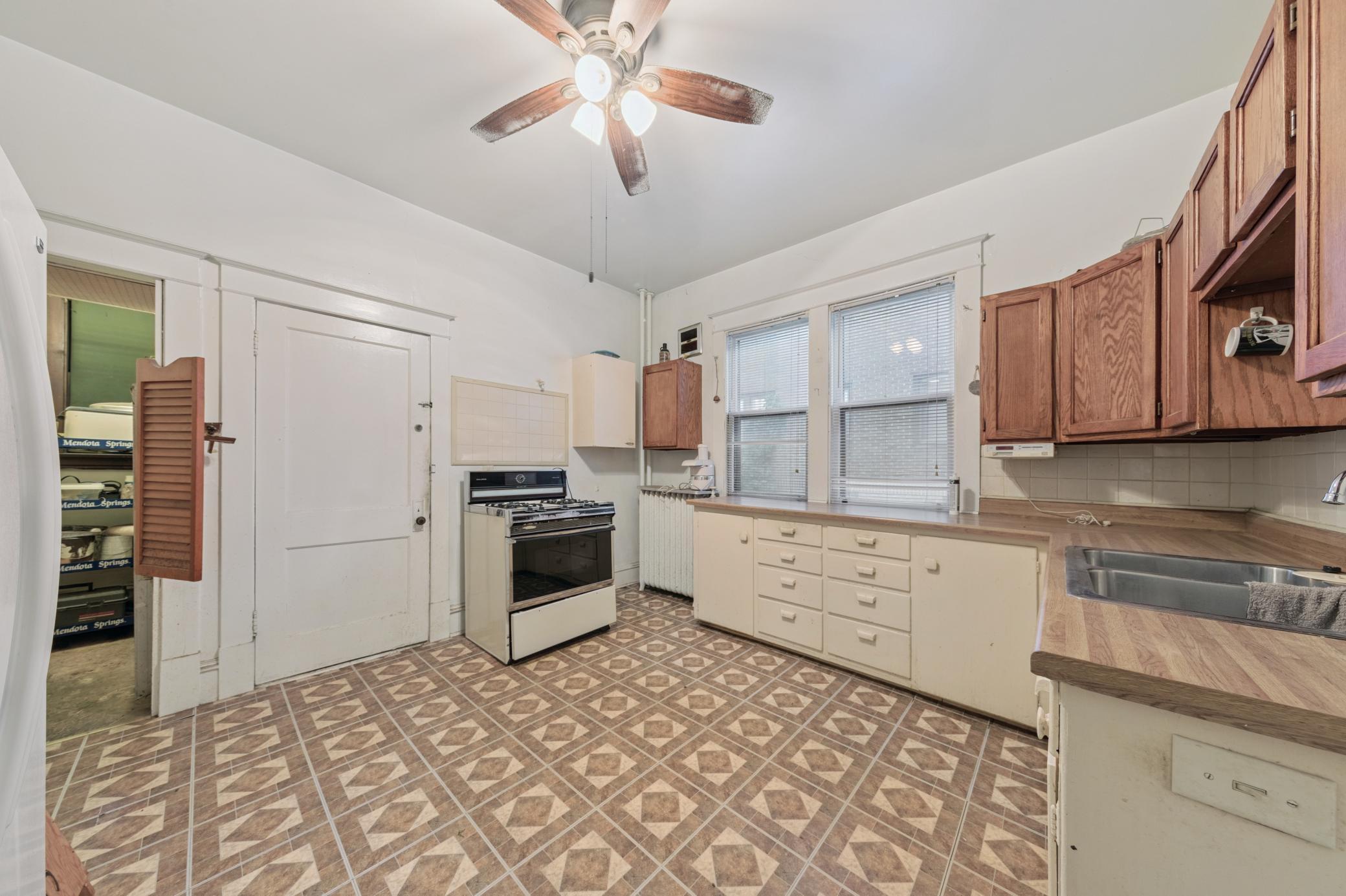 652 Dayton Avenue Property Photo 13