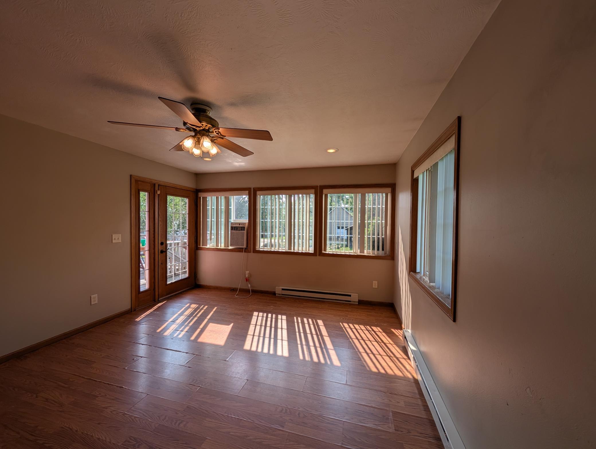 307 Saint Olaf Avenue N Property Photo 5