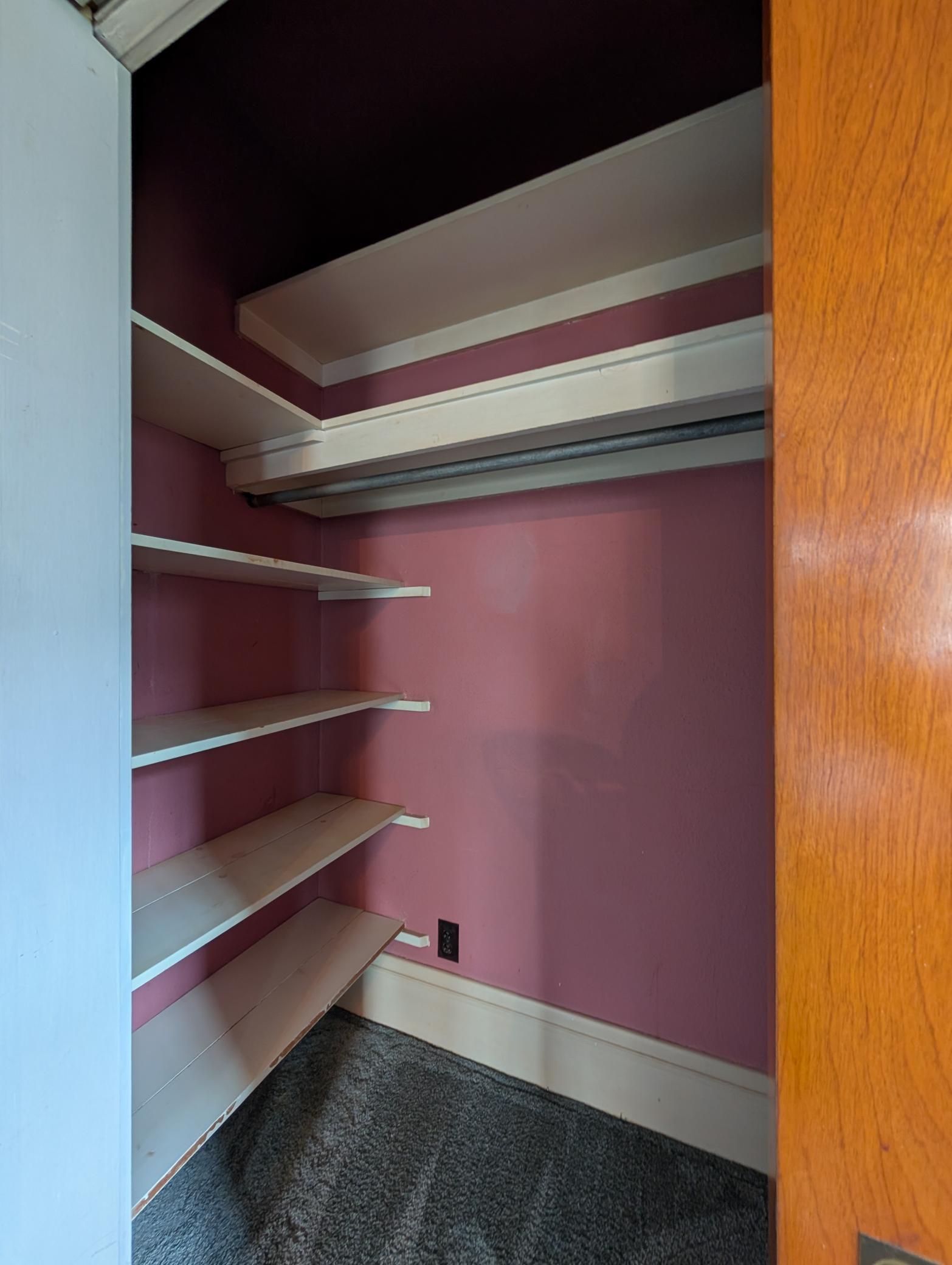 307 Saint Olaf Avenue N Property Photo 13