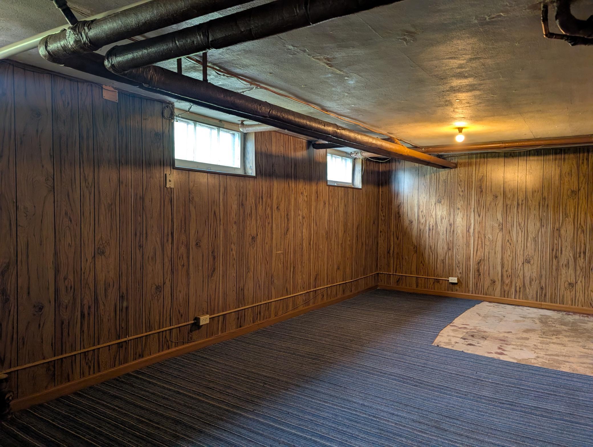 307 Saint Olaf Avenue N Property Photo 34