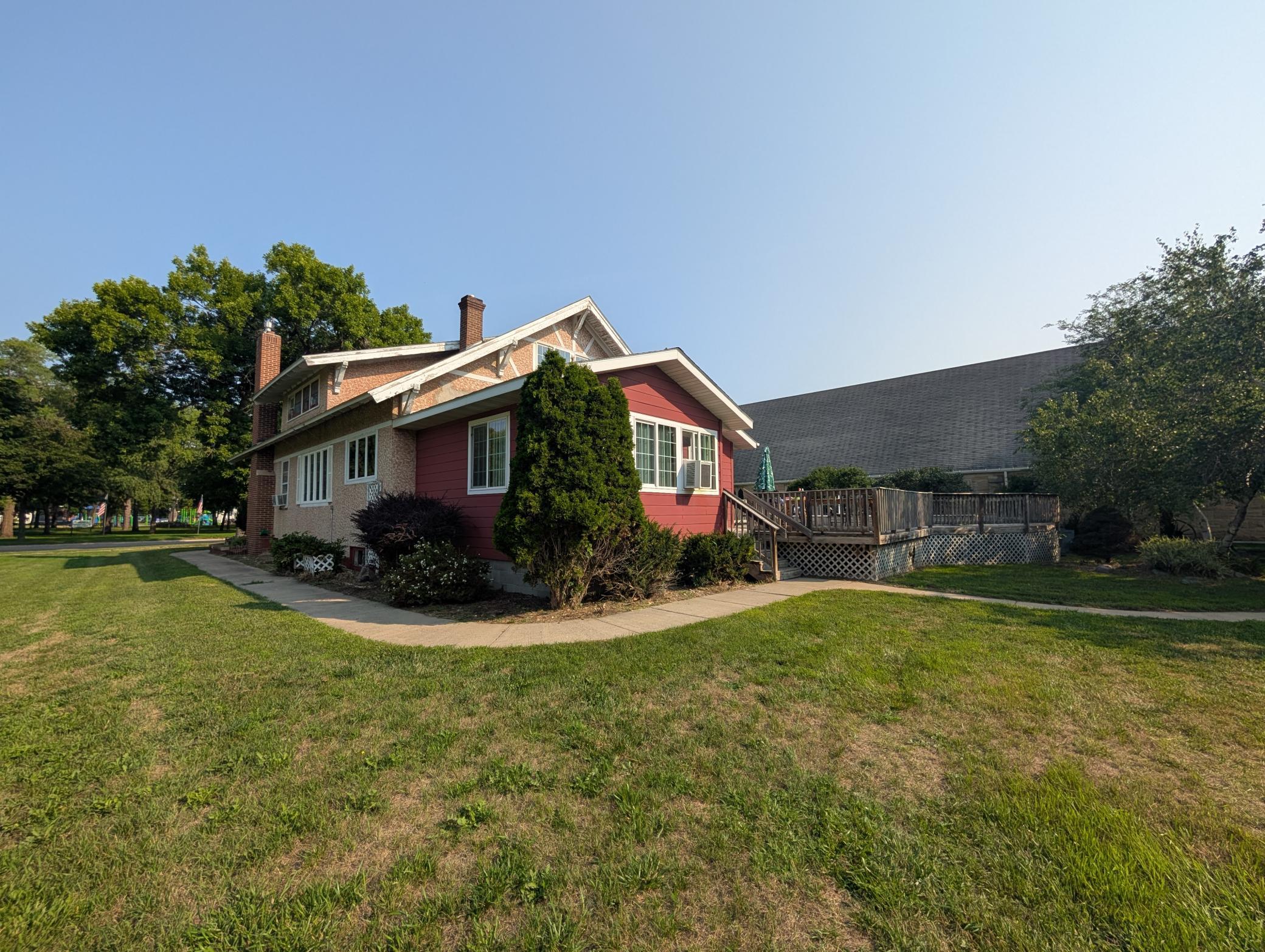 307 Saint Olaf Avenue N Property Photo 44