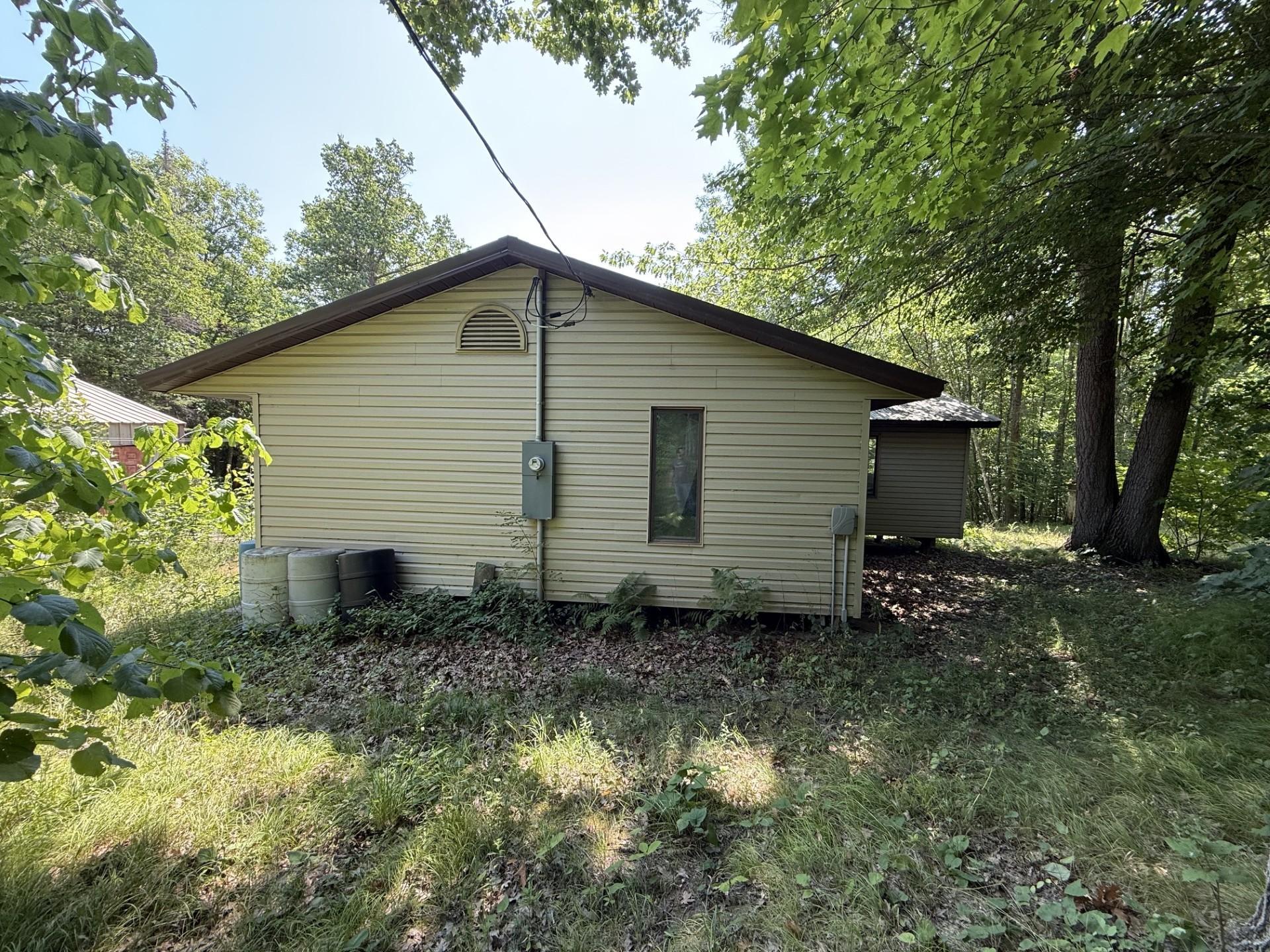 8749 County Road 8 Ne Property Photo 2