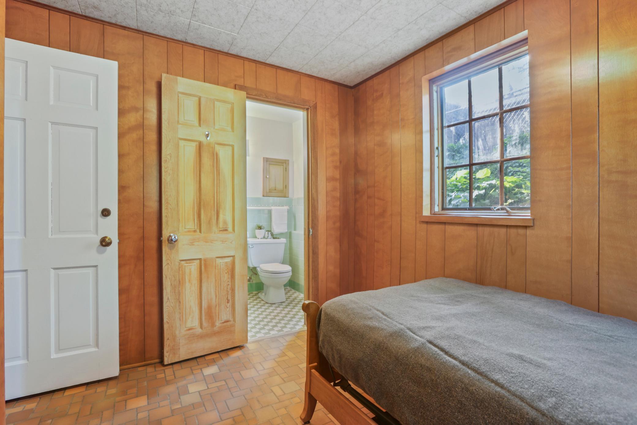1393 Keston Street Property Photo 27