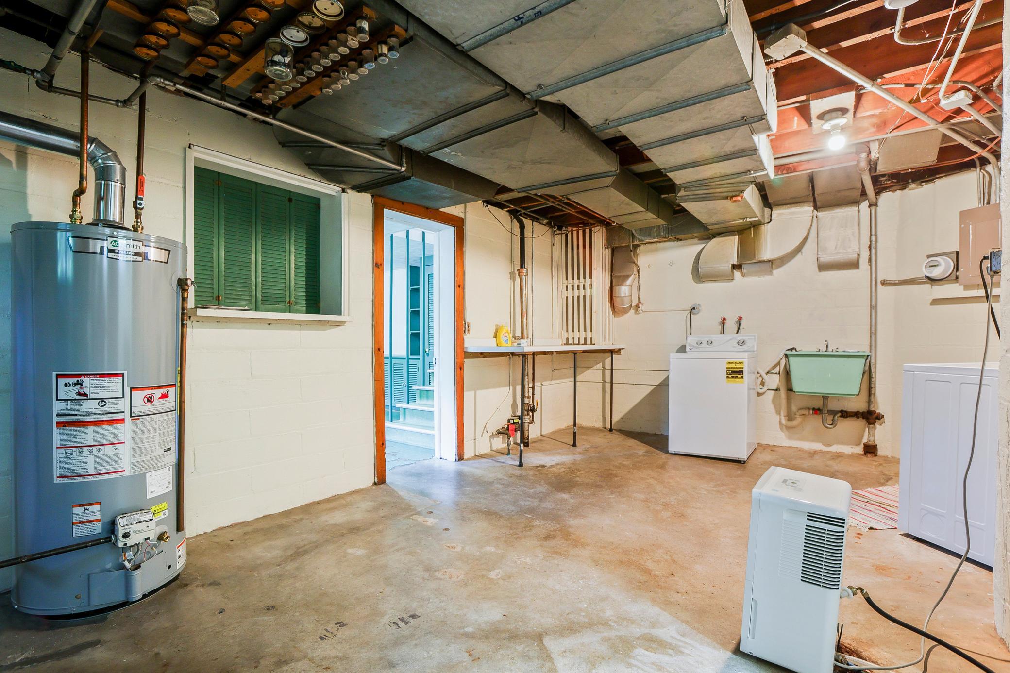 1393 Keston Street Property Photo 31