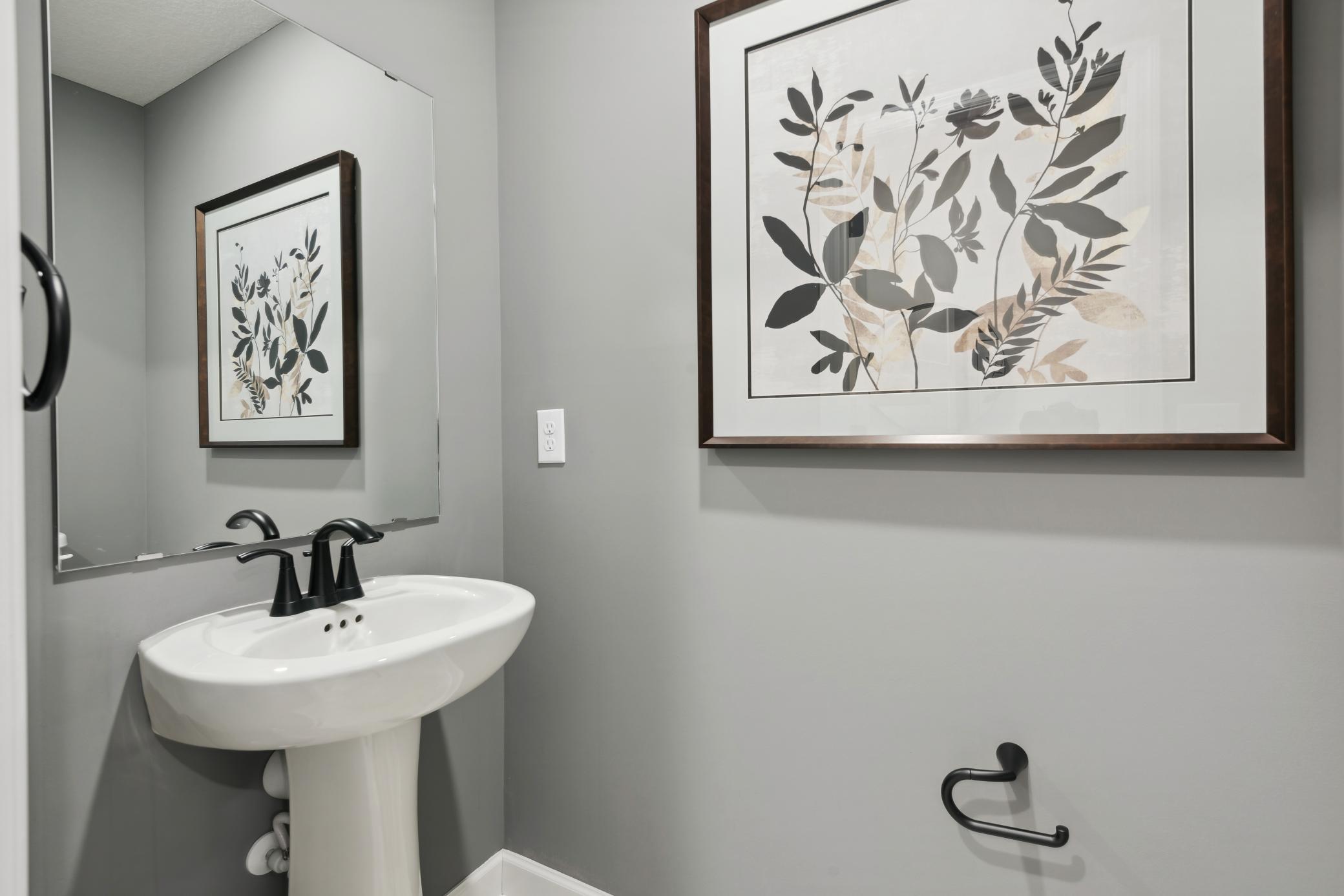 15015 Ahena Curve Property Photo 6