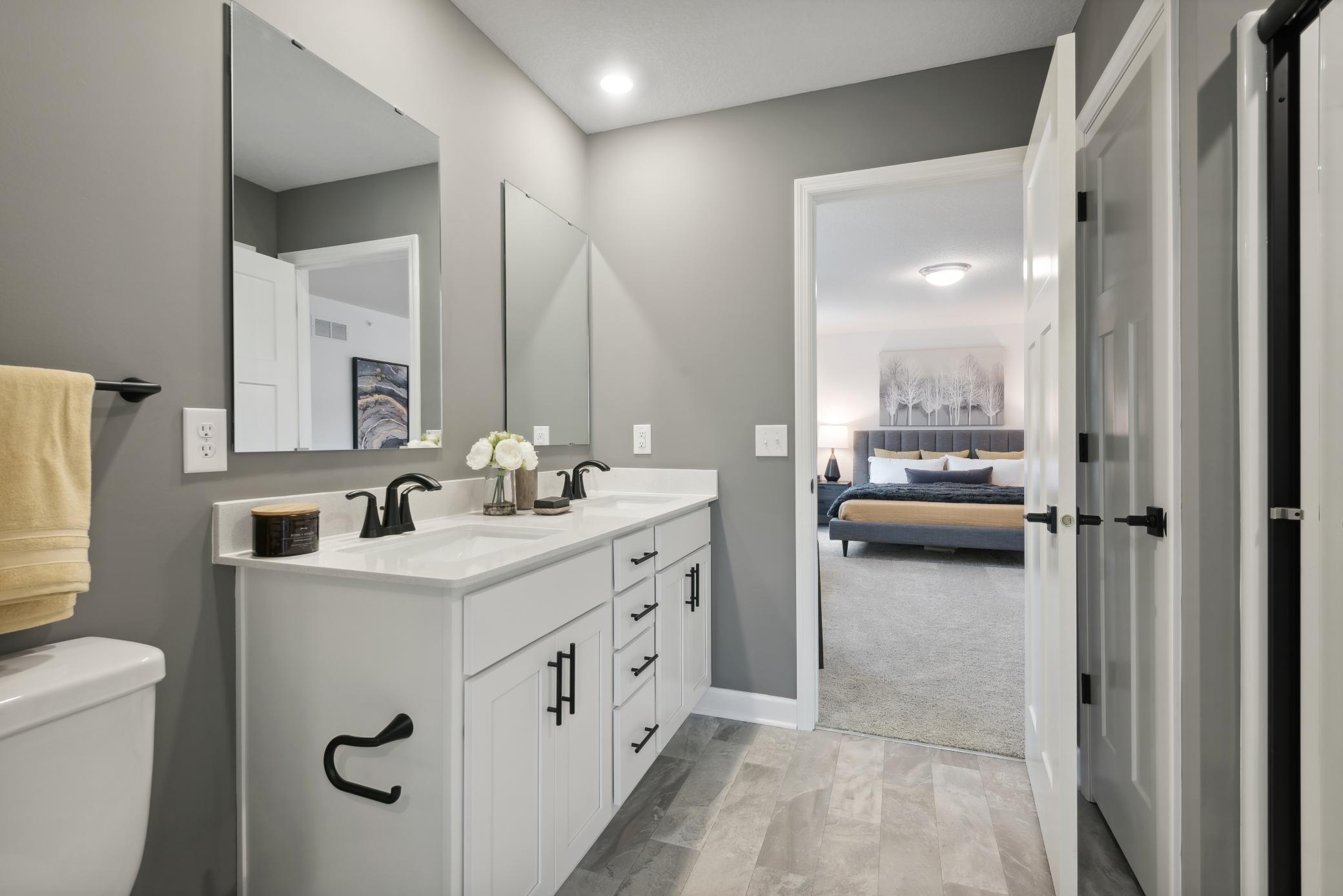 15015 Ahena Curve Property Photo 10