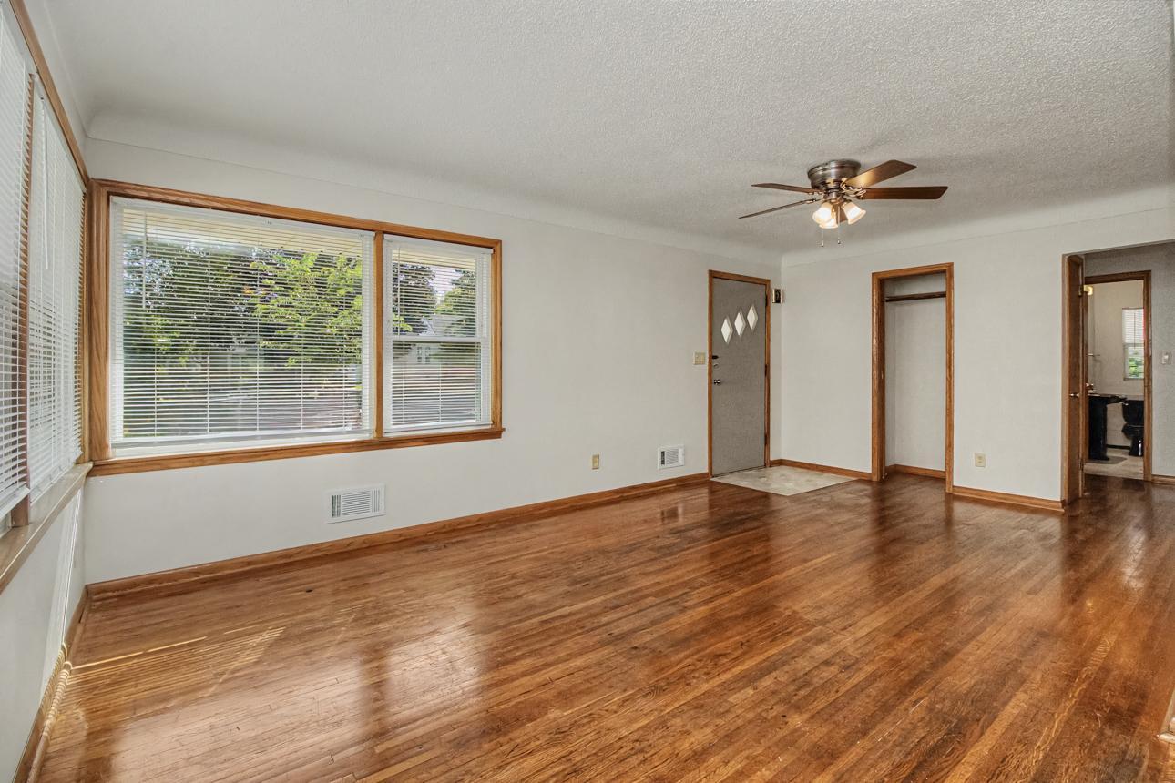 717 Hall Avenue Property Photo 5