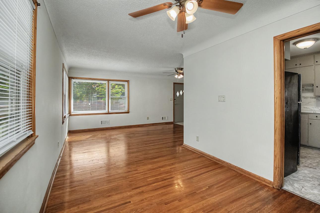 717 Hall Avenue Property Photo 6