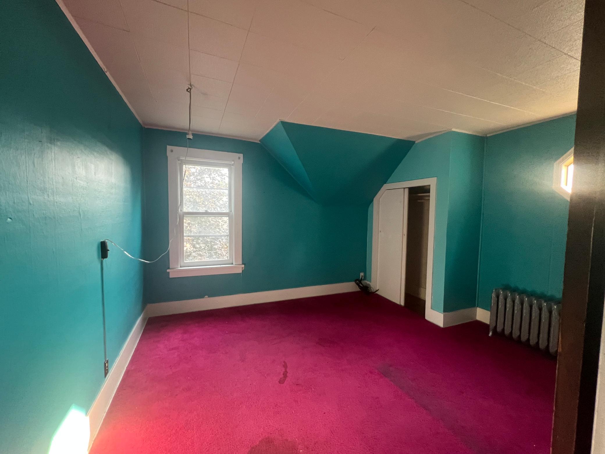 212 2nd Avenue Property Photo 16
