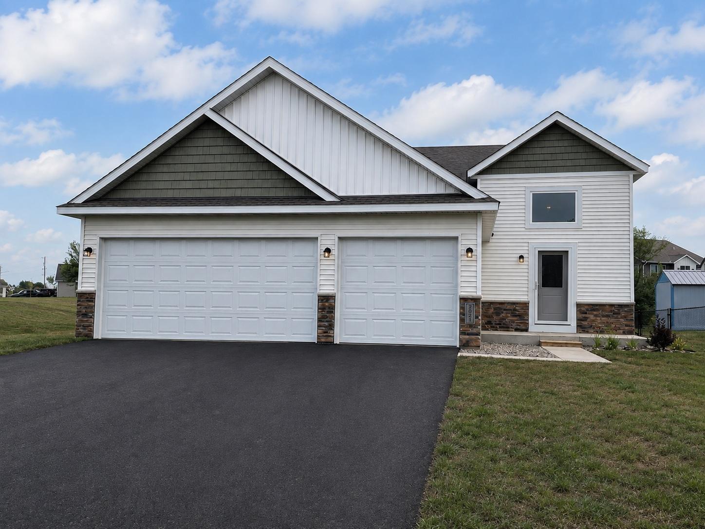 2021 Legacy Drive Property Photo 1