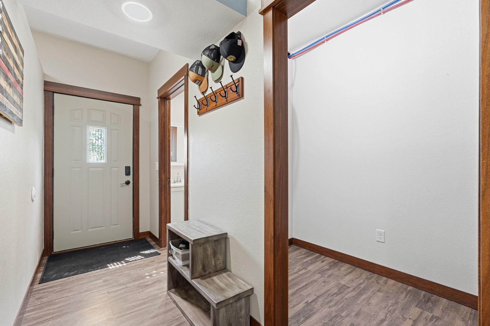 806 248th Street Property Photo 25