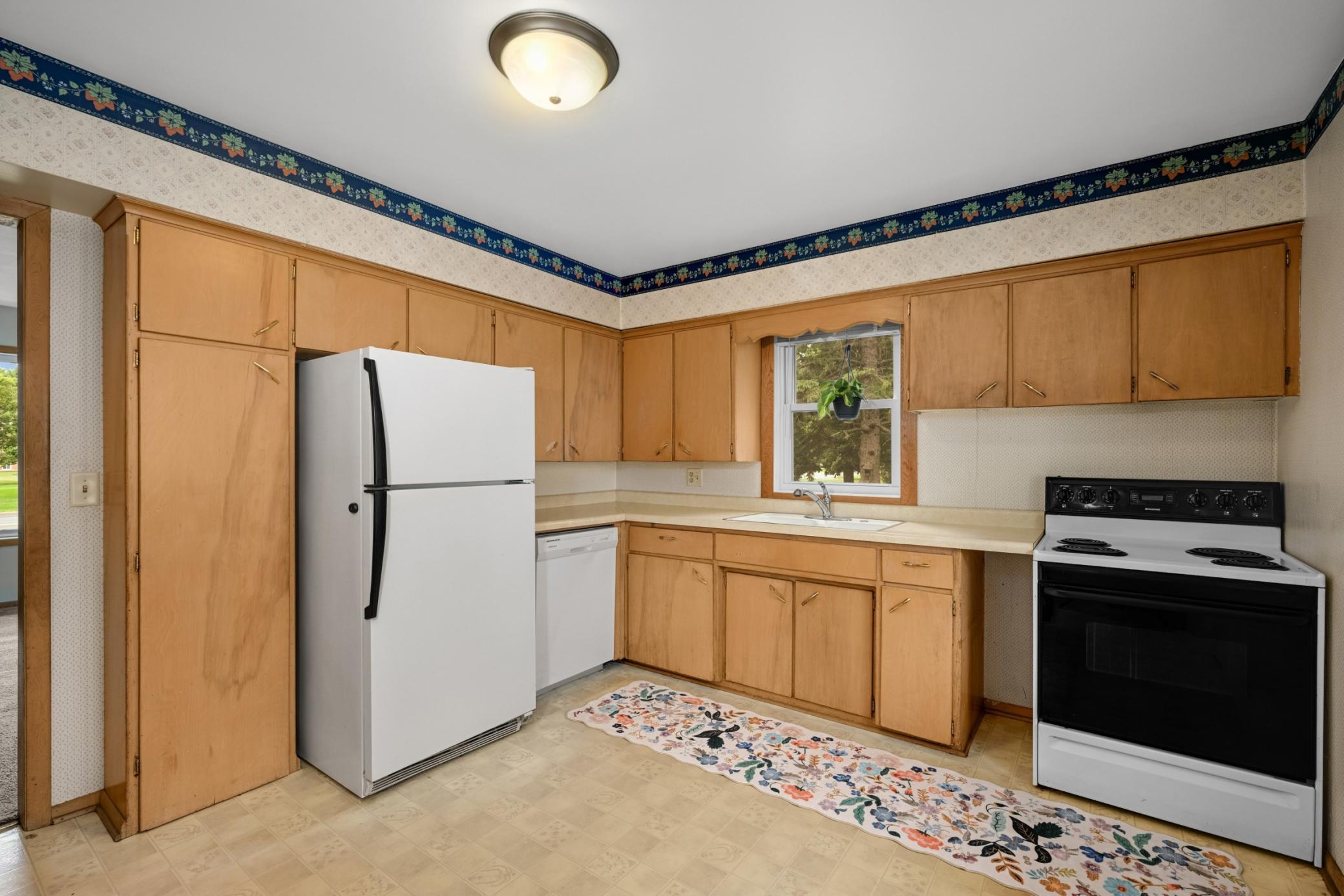 1735 4th Street Property Photo 9