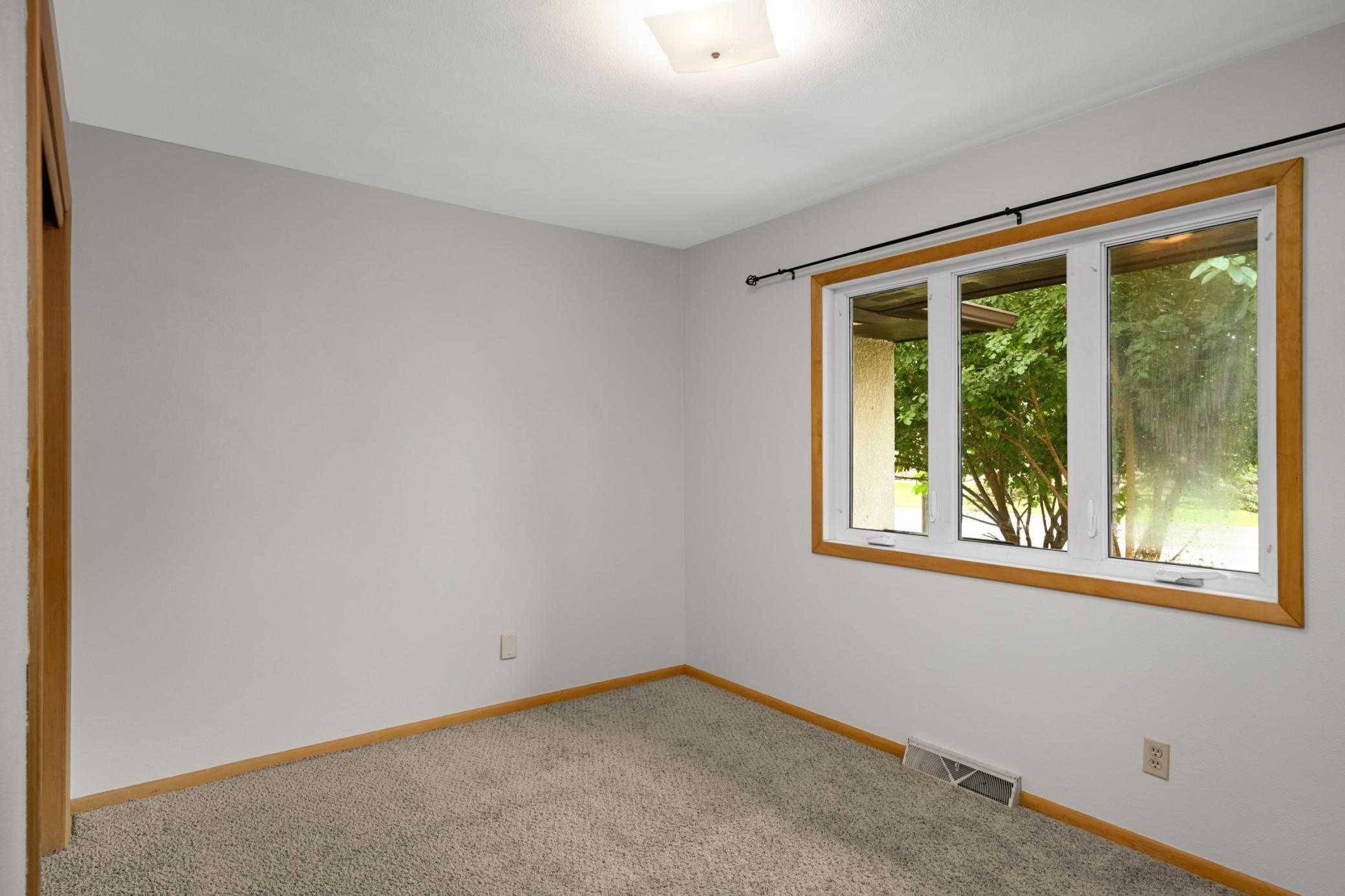 1735 4th Street Property Photo 11