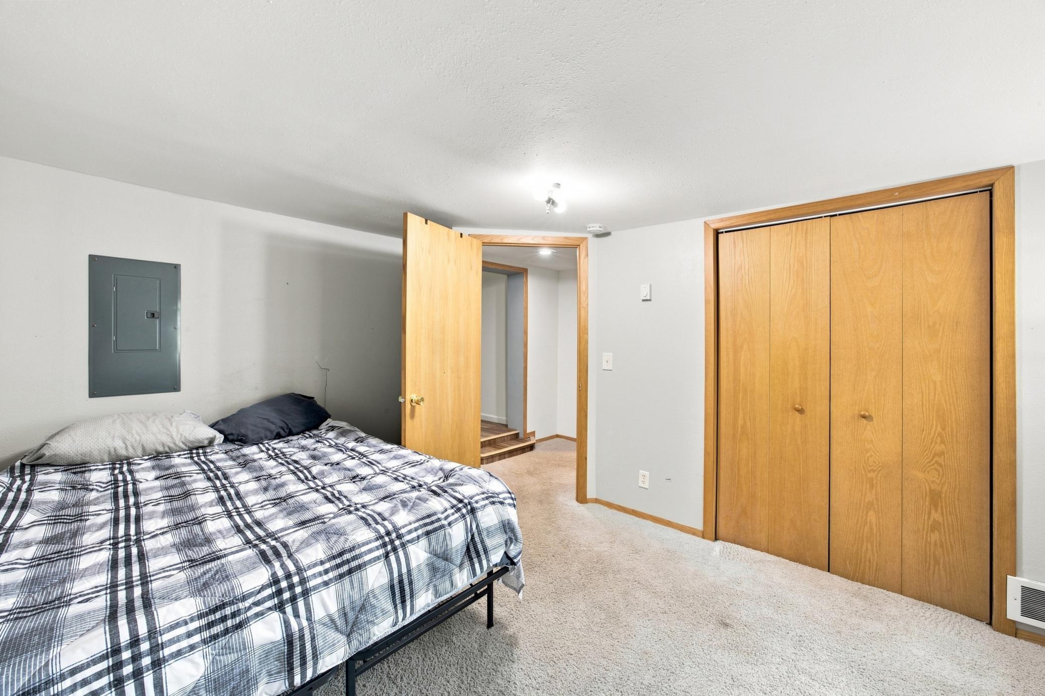 200 Grant Street N Property Photo 19