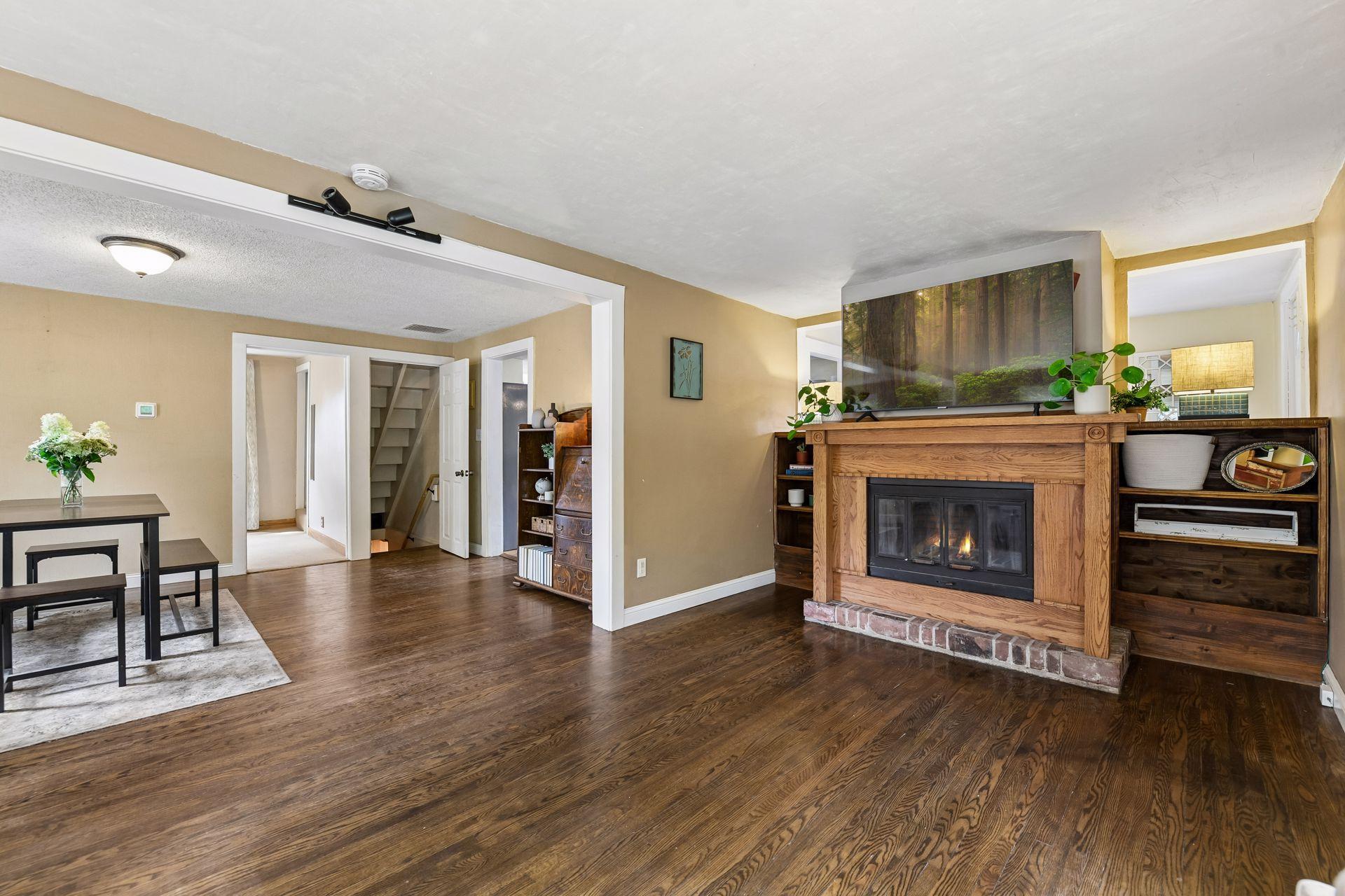 7706 Erie Avenue Property Photo 8